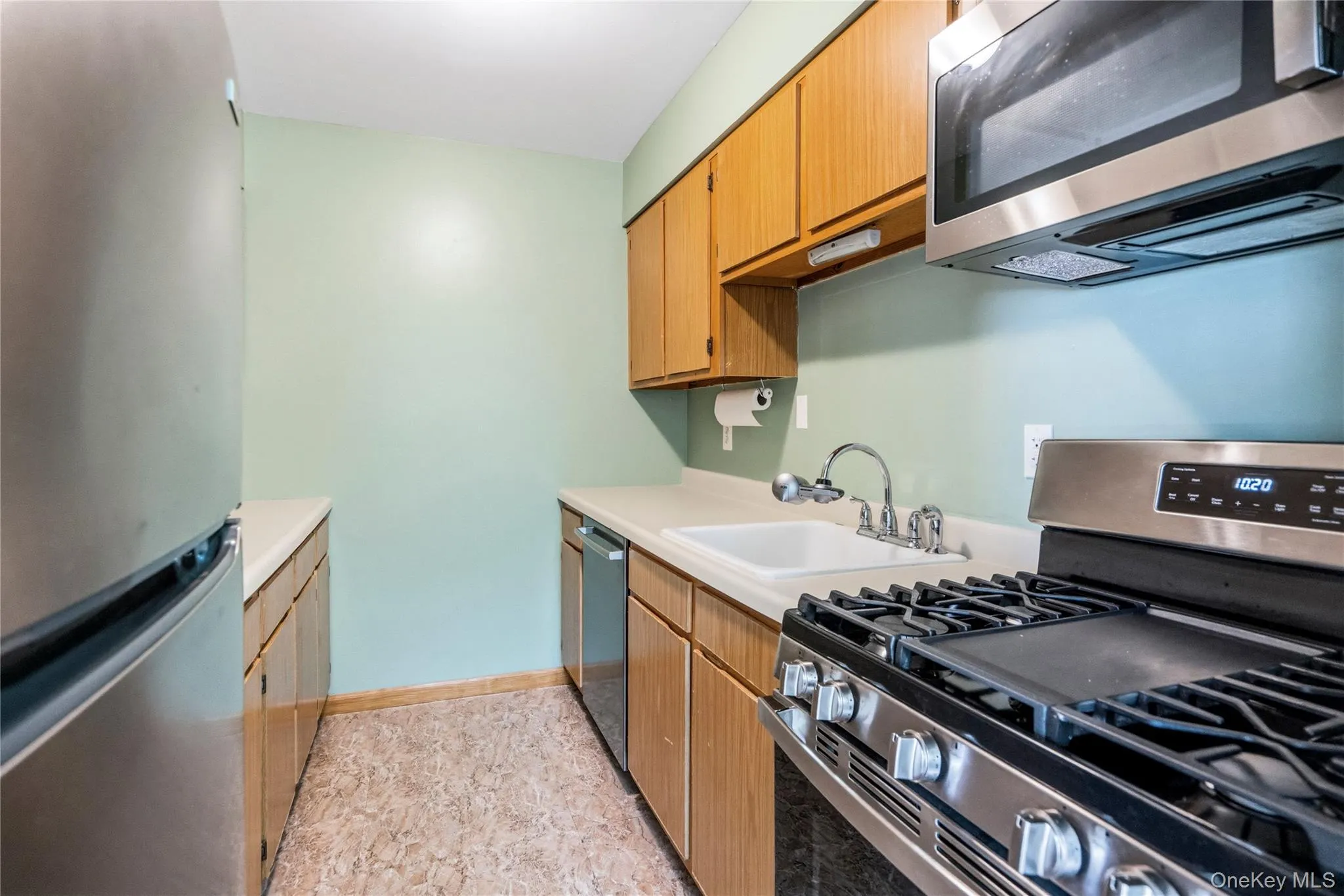 200 Lake Pointe Circle, Brookhaven, NY, 2 Bedrooms Bedrooms, 4 Rooms Rooms,1 BathroomBathrooms,Residential,For Rent,Lake Pointe Circle,0,1012611 200 Lake Pointe Circle, Brookhaven, NY, 2 Bedrooms Bedrooms, 4 Rooms Rooms,1 BathroomBathrooms,Residential,For Rent,Lake Pointe Circle,0,1012611