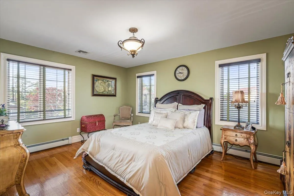 28-05 216th Street, New York, NY, 5 Bedrooms Bedrooms, 11 Rooms Rooms,3 BathroomsBathrooms,Residential,For Rent,216th,0,1012612 28-05 216th Street, New York, NY, 5 Bedrooms Bedrooms, 11 Rooms Rooms,3 BathroomsBathrooms,Residential,For Rent,216th,0,1012612