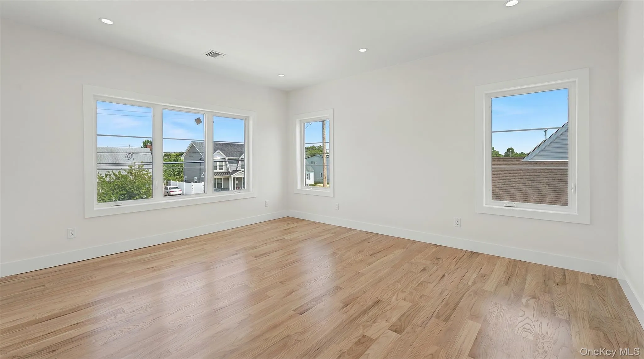 1025 Mirabelle Avenue, Hempstead, NY, 5 Bedrooms Bedrooms, 17 Rooms Rooms,5 BathroomsBathrooms,Residential,For Rent,Mirabelle,0,1012613 1025 Mirabelle Avenue, Hempstead, NY, 5 Bedrooms Bedrooms, 17 Rooms Rooms,5 BathroomsBathrooms,Residential,For Rent,Mirabelle,0,1012613