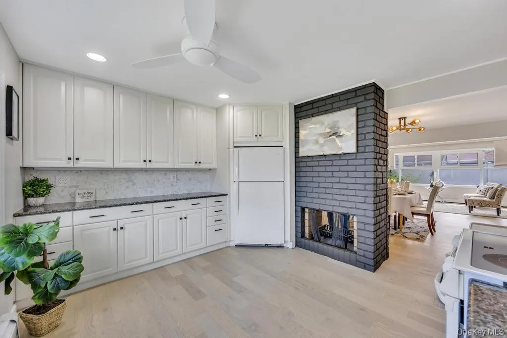 17 Skylark Lane, Hempstead, NY, 5 Bedrooms Bedrooms, 8 Rooms Rooms,2 BathroomsBathrooms,Residential,For Rent,Skylark,0,1012615 17 Skylark Lane, Hempstead, NY, 5 Bedrooms Bedrooms, 8 Rooms Rooms,2 BathroomsBathrooms,Residential,For Rent,Skylark,0,1012615