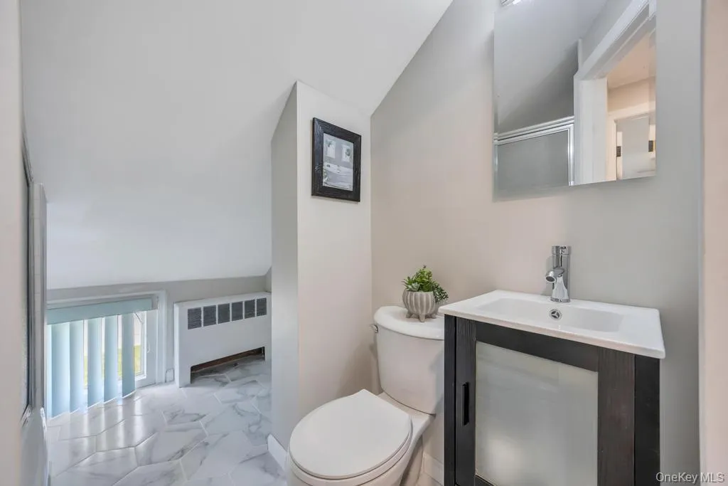17 Skylark Lane, Hempstead, NY, 5 Bedrooms Bedrooms, 8 Rooms Rooms,2 BathroomsBathrooms,Residential,For Rent,Skylark,0,1012615 17 Skylark Lane, Hempstead, NY, 5 Bedrooms Bedrooms, 8 Rooms Rooms,2 BathroomsBathrooms,Residential,For Rent,Skylark,0,1012615