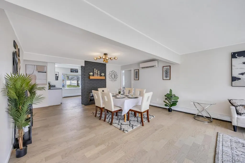 17 Skylark Lane, Hempstead, NY, 5 Bedrooms Bedrooms, 8 Rooms Rooms,2 BathroomsBathrooms,Residential,For Rent,Skylark,0,1012615 17 Skylark Lane, Hempstead, NY, 5 Bedrooms Bedrooms, 8 Rooms Rooms,2 BathroomsBathrooms,Residential,For Rent,Skylark,0,1012615