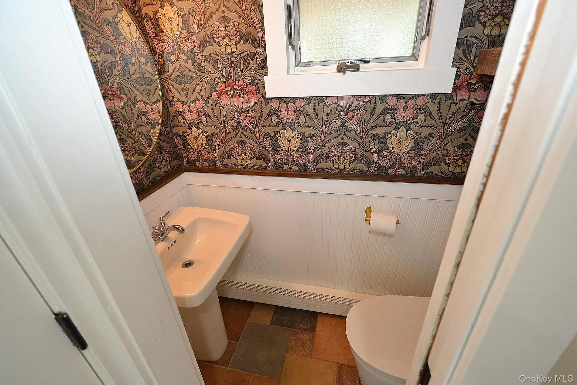 1/2 Bath downstairs with a Horow Smart toilet - heated seat- bidet 1/2 Bath downstairs with a Horow Smart toilet - heated seat- bidet