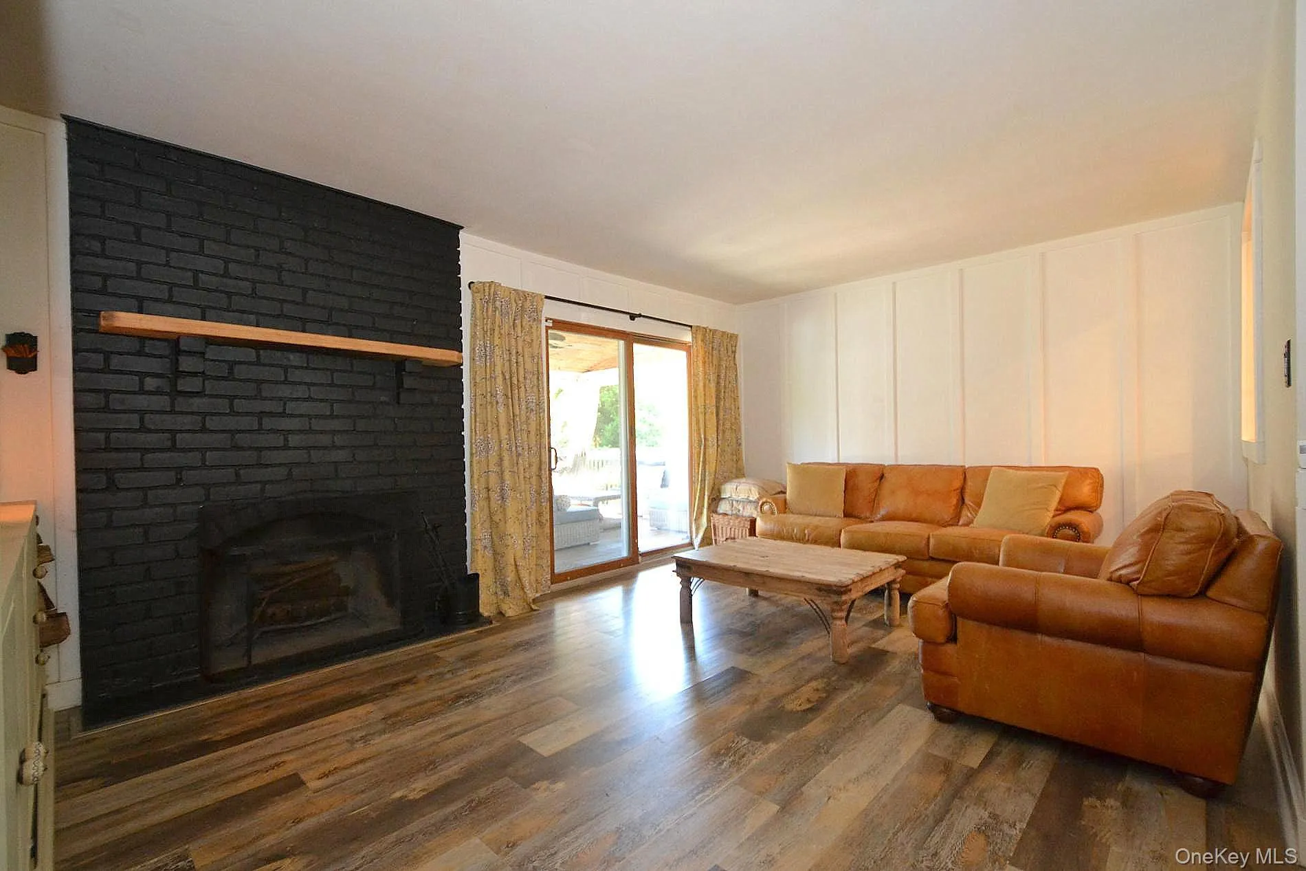 17 Wade Drive, Brookhaven, NY, 4 Bedrooms Bedrooms, 8 Rooms Rooms,1 BathroomBathrooms,Residential,For Rent,Wade,0,1012618 17 Wade Drive, Brookhaven, NY, 4 Bedrooms Bedrooms, 8 Rooms Rooms,1 BathroomBathrooms,Residential,For Rent,Wade,0,1012618
