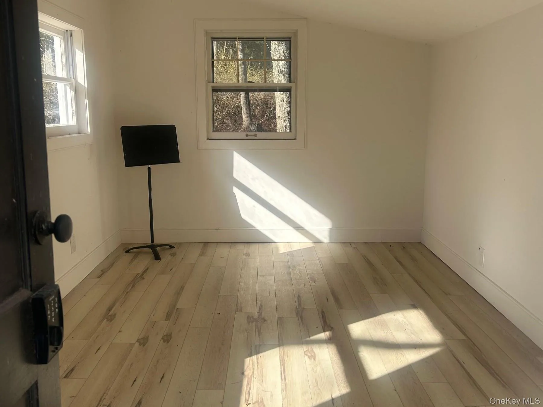 527 Zena Road, Woodstock, NY, 3 Bedrooms Bedrooms, 6 Rooms Rooms,2 BathroomsBathrooms,Residential Lease,For Rent,Zena Road,0,1012623 527 Zena Road, Woodstock, NY, 3 Bedrooms Bedrooms, 6 Rooms Rooms,2 BathroomsBathrooms,Residential Lease,For Rent,Zena Road,0,1012623