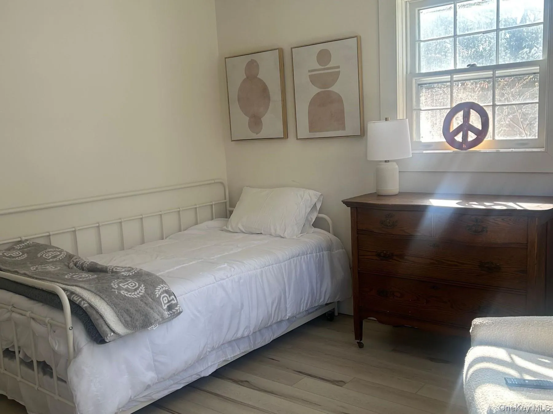 527 Zena Road, Woodstock, NY, 3 Bedrooms Bedrooms, 6 Rooms Rooms,2 BathroomsBathrooms,Residential Lease,For Rent,Zena Road,0,1012623 527 Zena Road, Woodstock, NY, 3 Bedrooms Bedrooms, 6 Rooms Rooms,2 BathroomsBathrooms,Residential Lease,For Rent,Zena Road,0,1012623