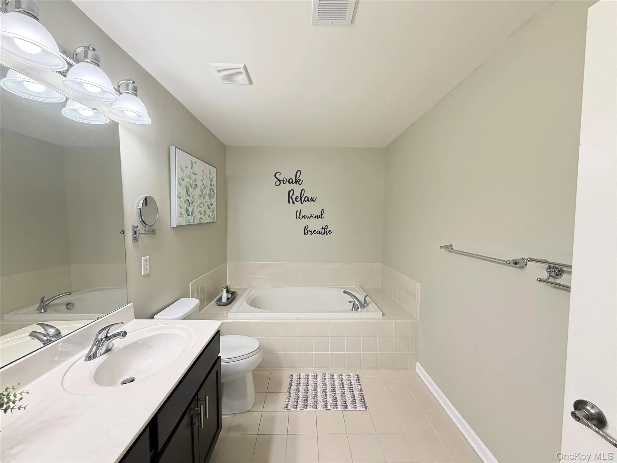 2012 Hawthorn Way, New Windsor, NY, 3 Bedrooms Bedrooms, 7 Rooms Rooms,2 BathroomsBathrooms,Residential,For Rent,Hawthorn,0,1012624 2012 Hawthorn Way, New Windsor, NY, 3 Bedrooms Bedrooms, 7 Rooms Rooms,2 BathroomsBathrooms,Residential,For Rent,Hawthorn,0,1012624