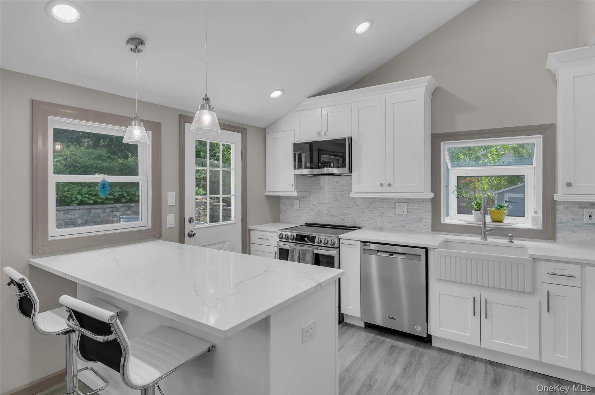 28 Harriet Lane, Huntington, NY, 4 Bedrooms Bedrooms, 8 Rooms Rooms,2 BathroomsBathrooms,Residential,For Rent,Harriet,0,1012625 28 Harriet Lane, Huntington, NY, 4 Bedrooms Bedrooms, 8 Rooms Rooms,2 BathroomsBathrooms,Residential,For Rent,Harriet,0,1012625