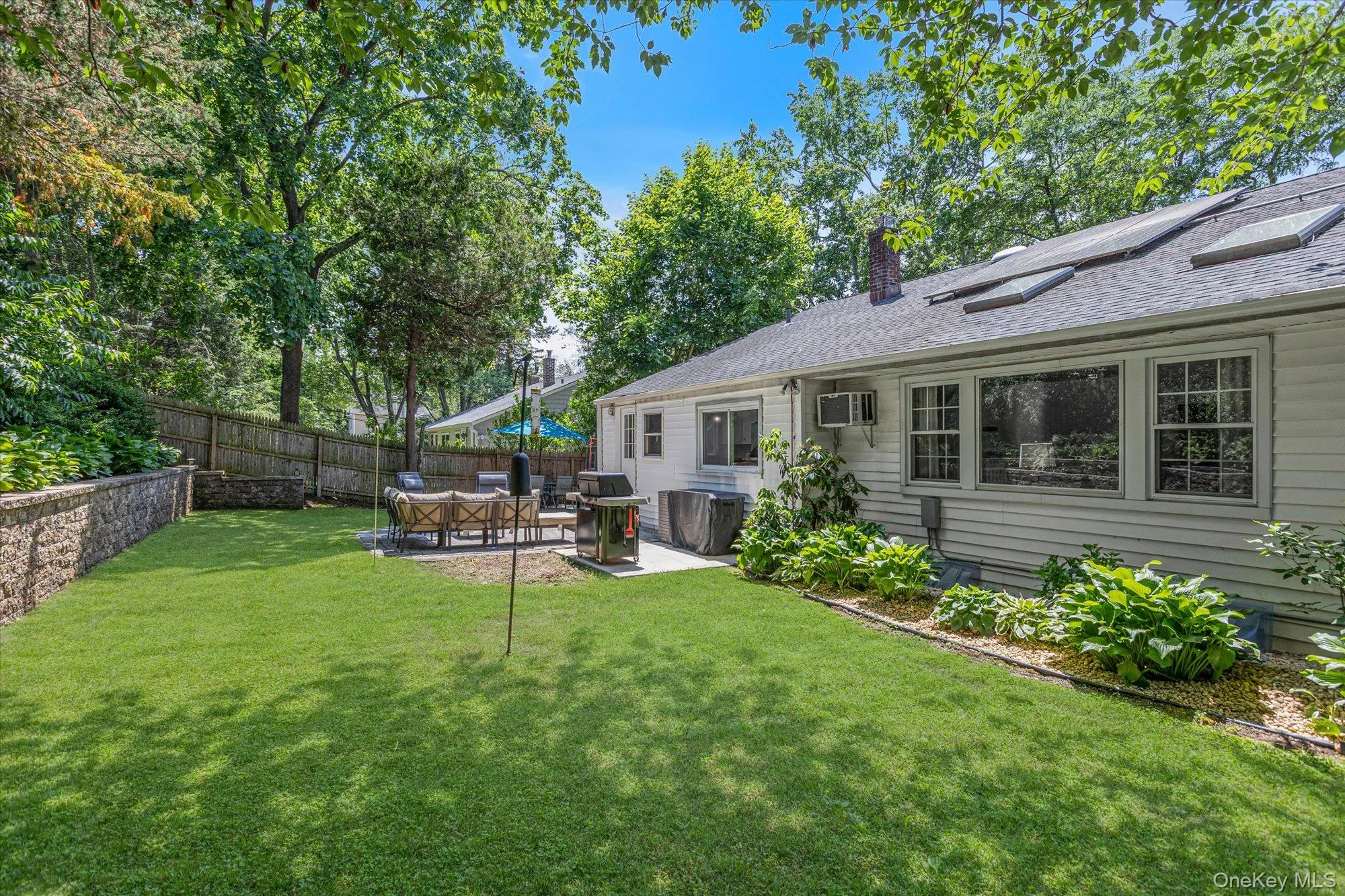 28 Harriet Lane, Huntington, NY, 4 Bedrooms Bedrooms, 8 Rooms Rooms,2 BathroomsBathrooms,Residential,For Rent,Harriet,0,1012625 28 Harriet Lane, Huntington, NY, 4 Bedrooms Bedrooms, 8 Rooms Rooms,2 BathroomsBathrooms,Residential,For Rent,Harriet,0,1012625
