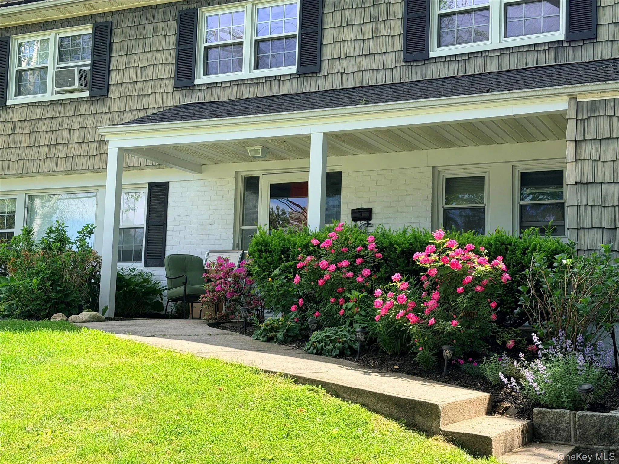 28 Harriet Lane, Huntington, NY, 4 Bedrooms Bedrooms, 8 Rooms Rooms,2 BathroomsBathrooms,Residential,For Rent,Harriet,0,1012625 28 Harriet Lane, Huntington, NY, 4 Bedrooms Bedrooms, 8 Rooms Rooms,2 BathroomsBathrooms,Residential,For Rent,Harriet,0,1012625