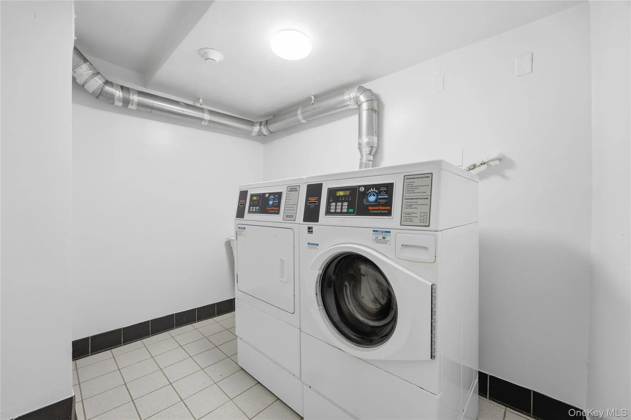 21 Fairview Avenue, Eastchester, NY, 2 Bedrooms Bedrooms, 5 Rooms Rooms,1 BathroomBathrooms,Residential,For Rent,Fairview,0,1012626 21 Fairview Avenue, Eastchester, NY, 2 Bedrooms Bedrooms, 5 Rooms Rooms,1 BathroomBathrooms,Residential,For Rent,Fairview,0,1012626