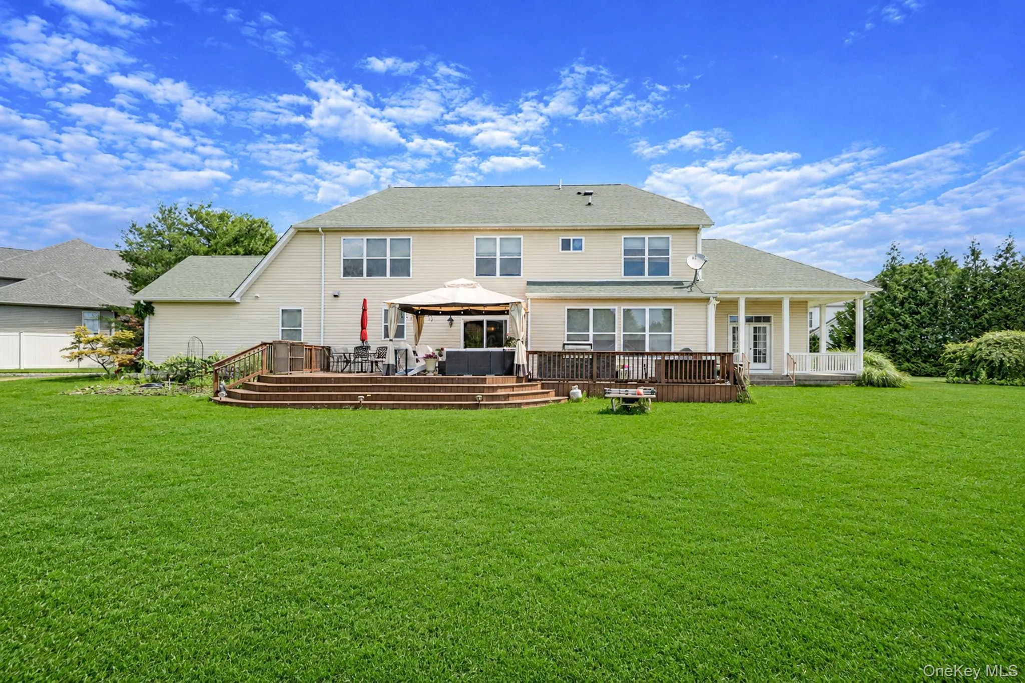 6 Westover Court, Brookhaven, NY, 5 Bedrooms Bedrooms, 12 Rooms Rooms,3 BathroomsBathrooms,Residential,For Rent,Westover,0,KEY1012630 6 Westover Court, Brookhaven, NY, 5 Bedrooms Bedrooms, 12 Rooms Rooms,3 BathroomsBathrooms,Residential,For Rent,Westover,0,KEY1012630