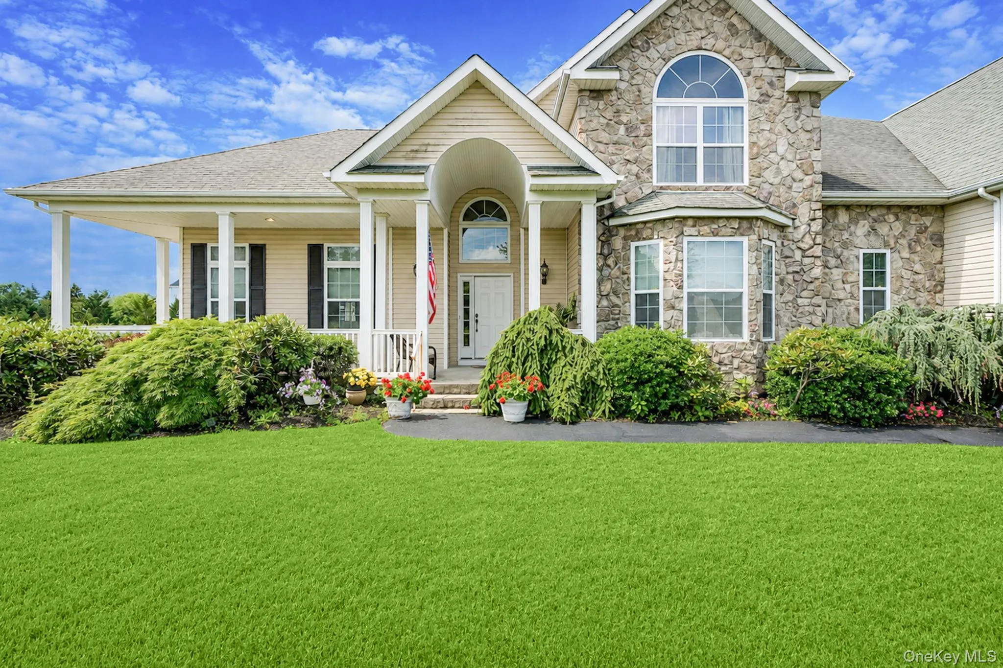 6 Westover Court, Brookhaven, NY, 5 Bedrooms Bedrooms, 12 Rooms Rooms,3 BathroomsBathrooms,Residential,For Rent,Westover,0,KEY1012630 6 Westover Court, Brookhaven, NY, 5 Bedrooms Bedrooms, 12 Rooms Rooms,3 BathroomsBathrooms,Residential,For Rent,Westover,0,KEY1012630