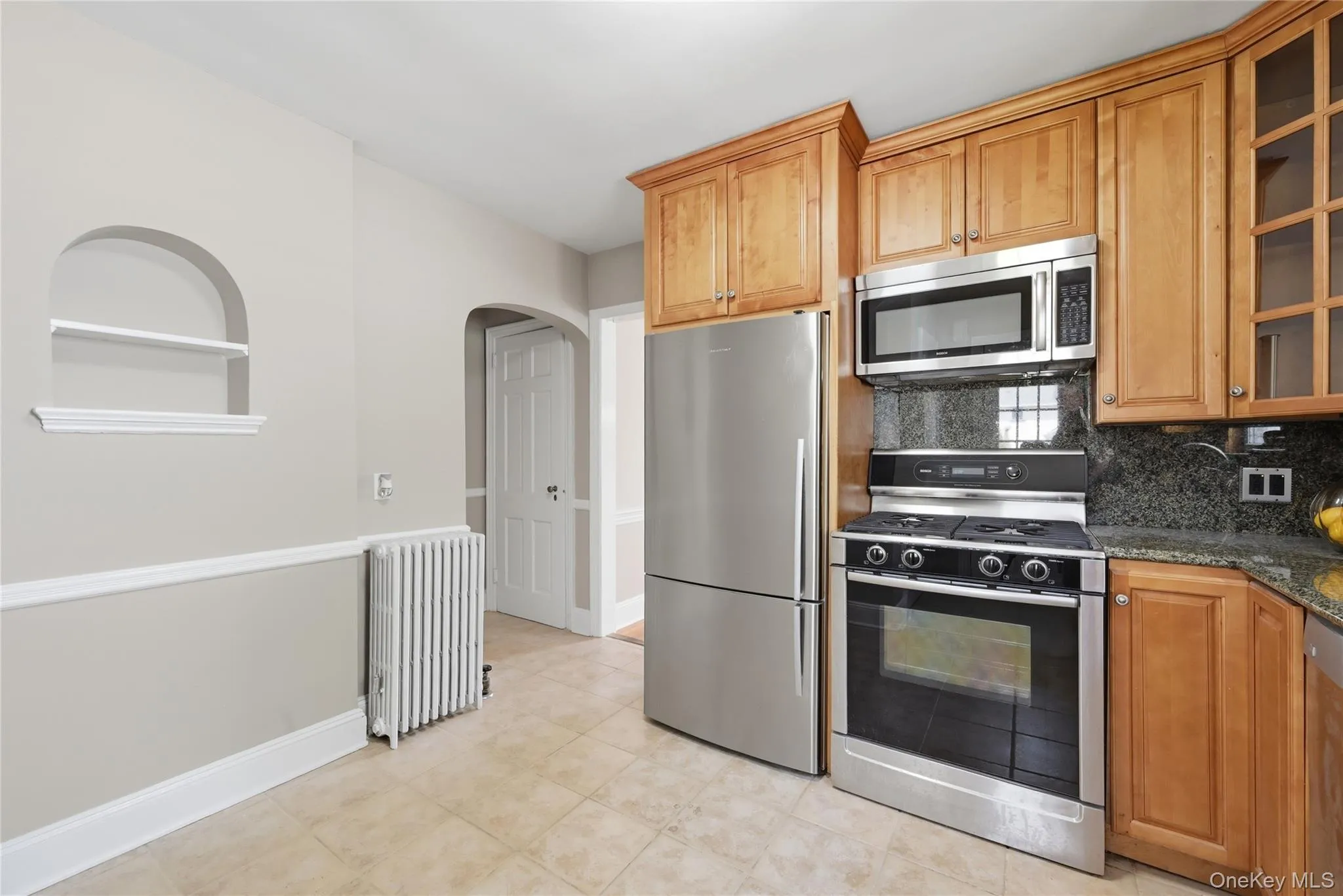 63 Andrew Street, North Hempstead, NY, 3 Bedrooms Bedrooms, 6 Rooms Rooms,1 BathroomBathrooms,Residential,For Rent,Andrew,0,1012631 63 Andrew Street, North Hempstead, NY, 3 Bedrooms Bedrooms, 6 Rooms Rooms,1 BathroomBathrooms,Residential,For Rent,Andrew,0,1012631