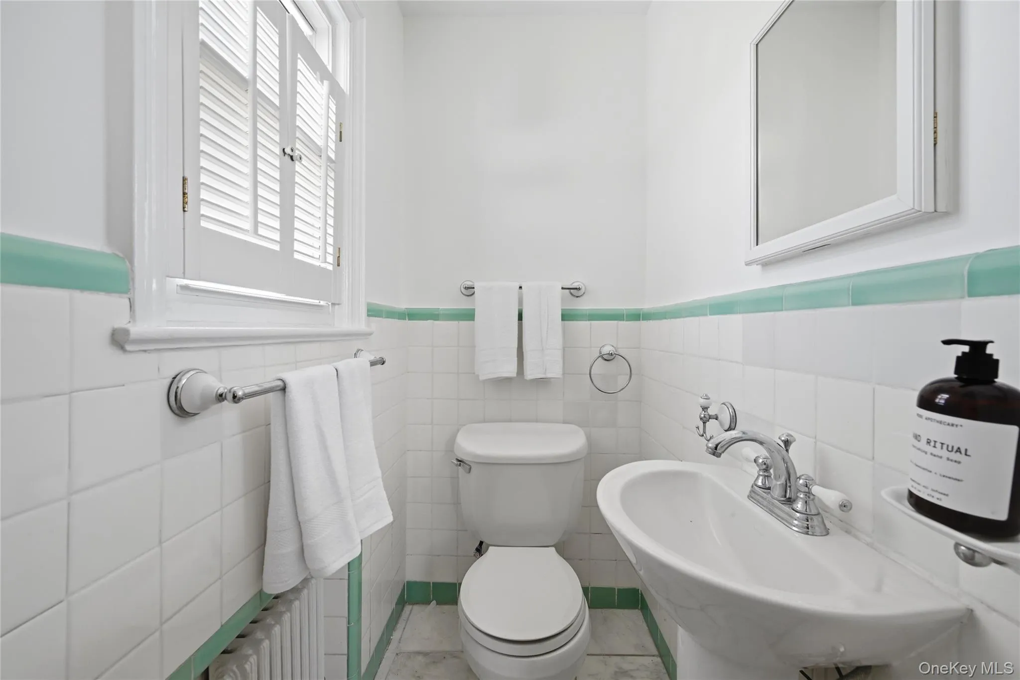 Half bath located on the main floor. Half bath located on the main floor.