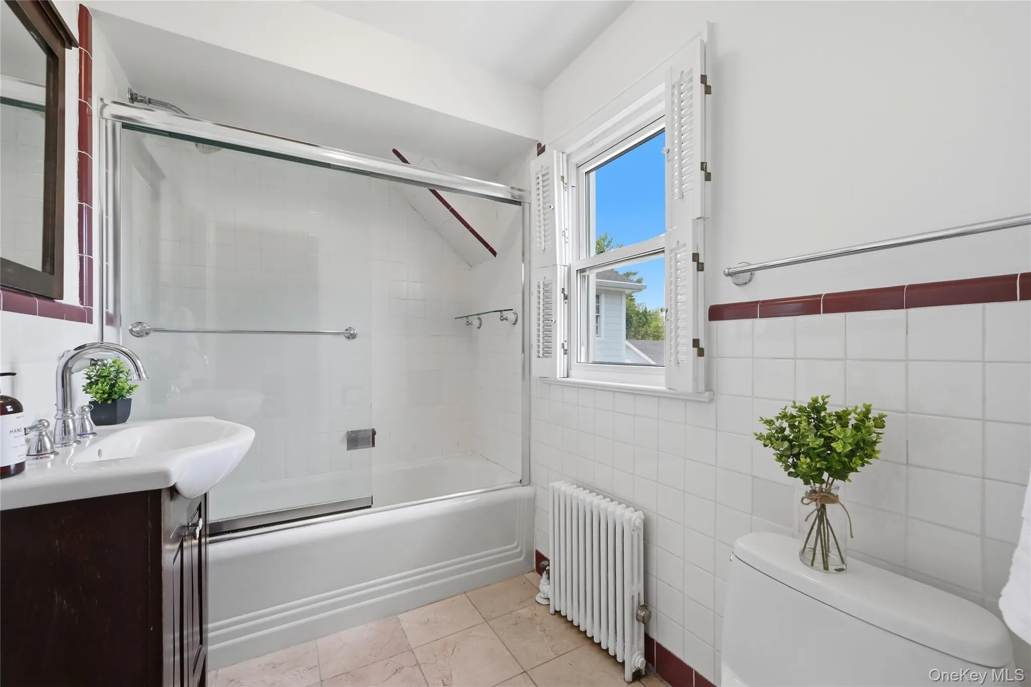 Second floor full bath Second floor full bath