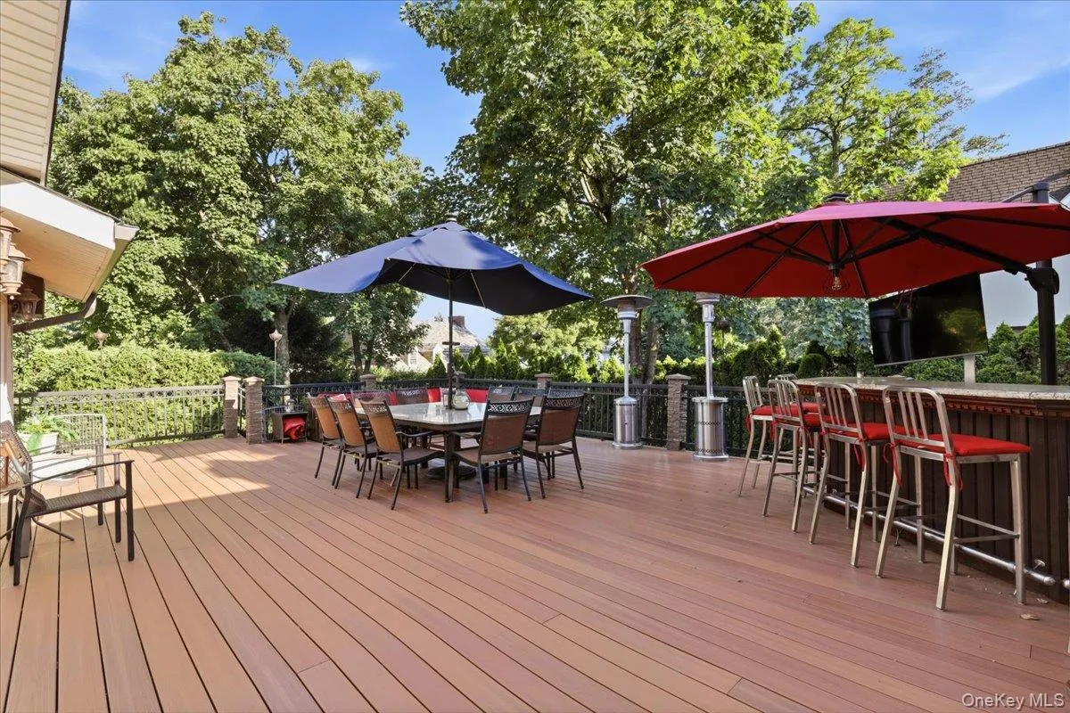 1 Interlaken Drive, Eastchester, NY, 5 Bedrooms Bedrooms, 10 Rooms Rooms,3 BathroomsBathrooms,Residential,For Rent,Interlaken,0,1012634 1 Interlaken Drive, Eastchester, NY, 5 Bedrooms Bedrooms, 10 Rooms Rooms,3 BathroomsBathrooms,Residential,For Rent,Interlaken,0,1012634