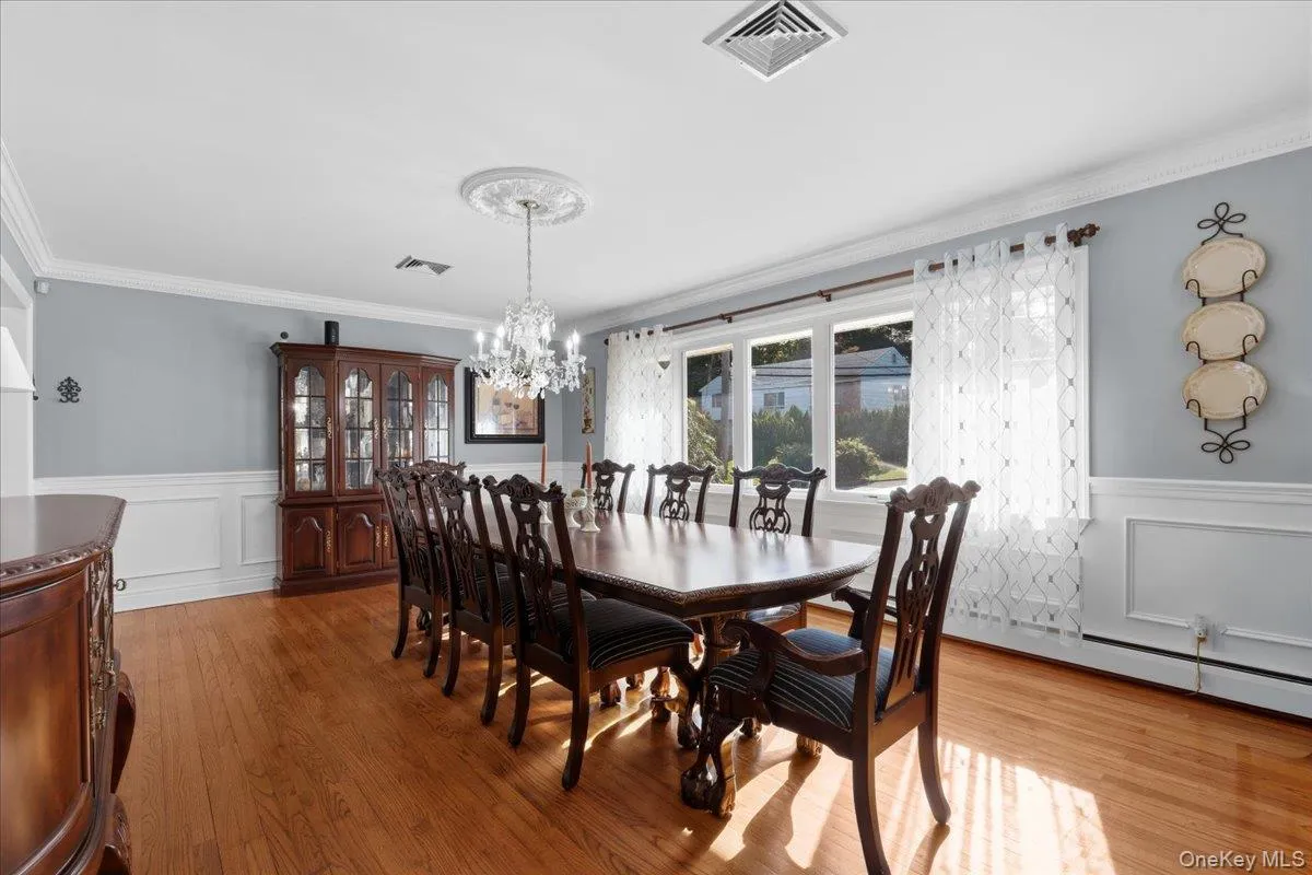 1 Interlaken Drive, Eastchester, NY, 5 Bedrooms Bedrooms, 10 Rooms Rooms,3 BathroomsBathrooms,Residential,For Rent,Interlaken,0,1012634 1 Interlaken Drive, Eastchester, NY, 5 Bedrooms Bedrooms, 10 Rooms Rooms,3 BathroomsBathrooms,Residential,For Rent,Interlaken,0,1012634