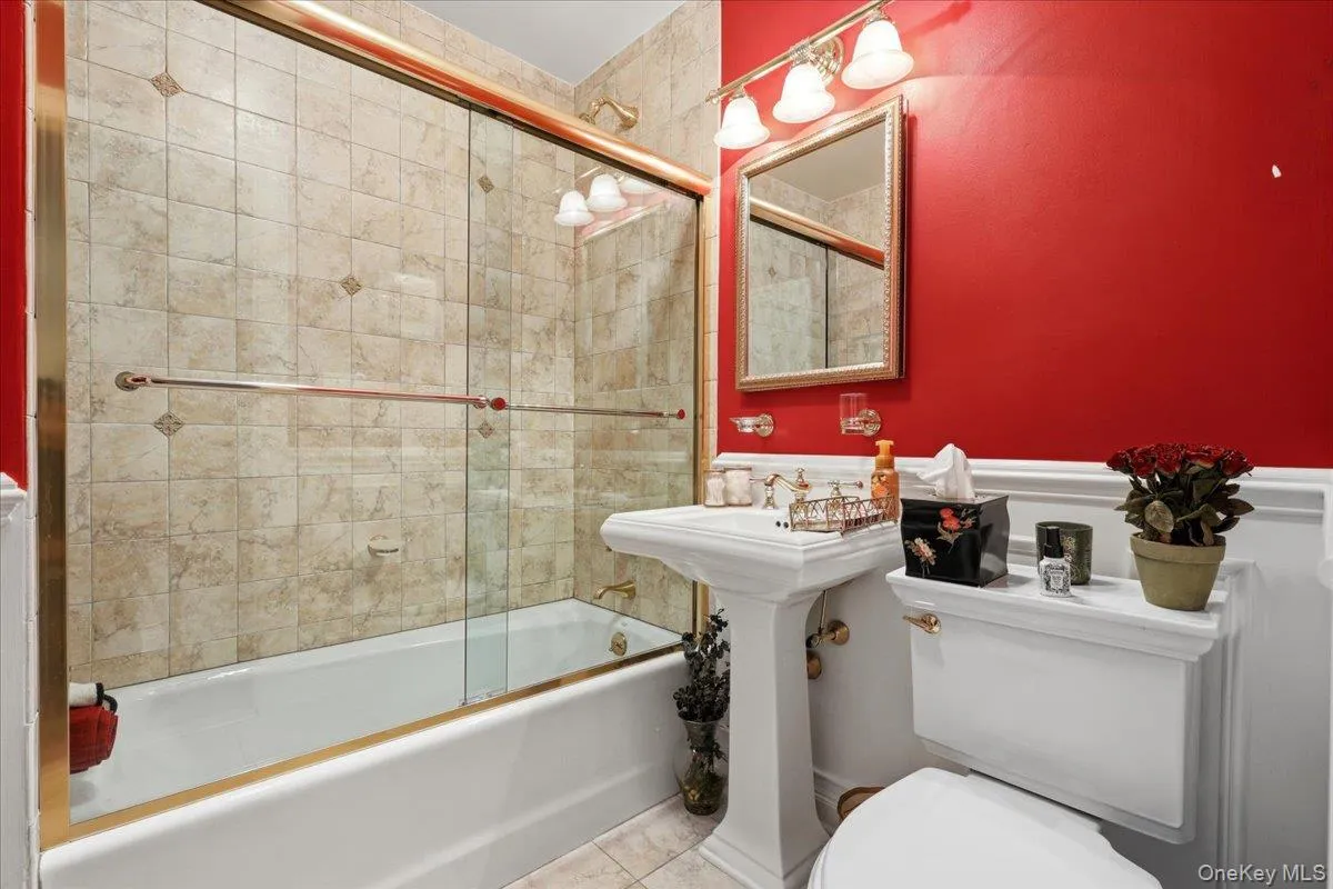 1 Interlaken Drive, Eastchester, NY, 5 Bedrooms Bedrooms, 10 Rooms Rooms,3 BathroomsBathrooms,Residential,For Rent,Interlaken,0,1012634 1 Interlaken Drive, Eastchester, NY, 5 Bedrooms Bedrooms, 10 Rooms Rooms,3 BathroomsBathrooms,Residential,For Rent,Interlaken,0,1012634