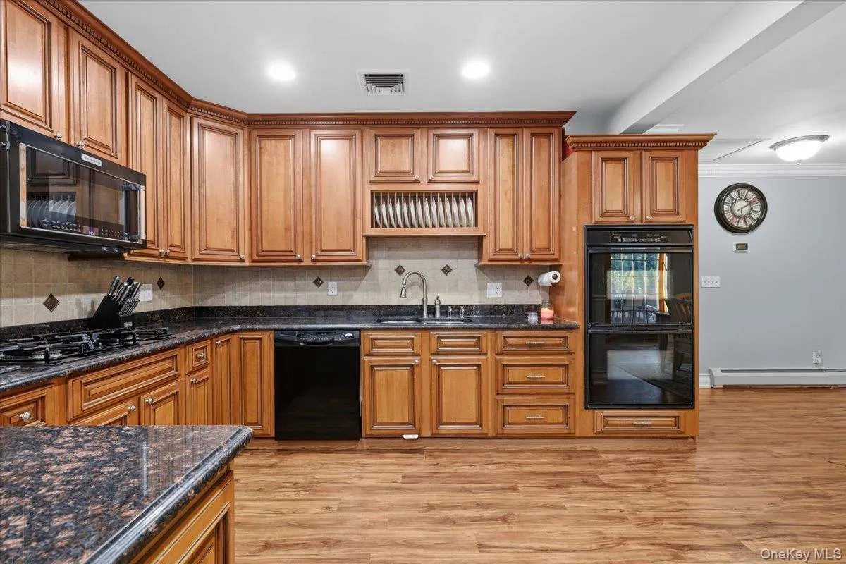 1 Interlaken Drive, Eastchester, NY, 5 Bedrooms Bedrooms, 10 Rooms Rooms,3 BathroomsBathrooms,Residential,For Rent,Interlaken,0,1012634 1 Interlaken Drive, Eastchester, NY, 5 Bedrooms Bedrooms, 10 Rooms Rooms,3 BathroomsBathrooms,Residential,For Rent,Interlaken,0,1012634
