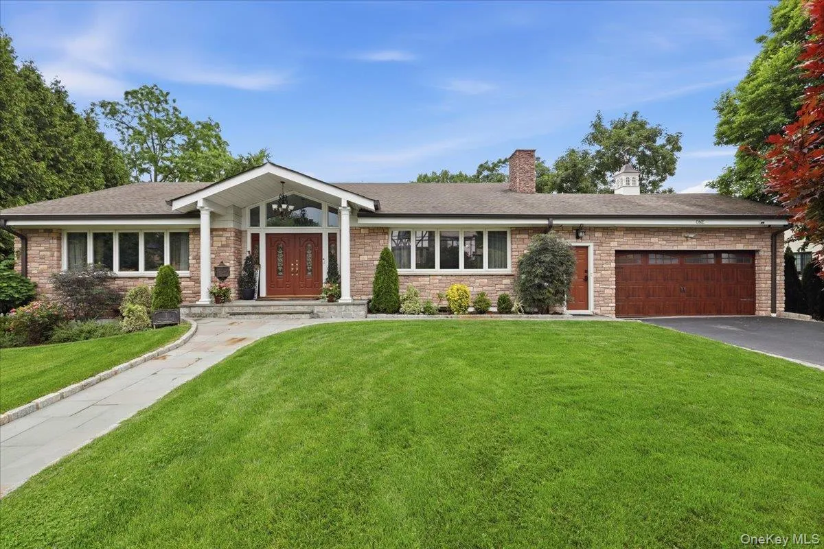 1 Interlaken Drive, Eastchester, NY, 5 Bedrooms Bedrooms, 10 Rooms Rooms,3 BathroomsBathrooms,Residential,For Rent,Interlaken,0,1012634 1 Interlaken Drive, Eastchester, NY, 5 Bedrooms Bedrooms, 10 Rooms Rooms,3 BathroomsBathrooms,Residential,For Rent,Interlaken,0,1012634