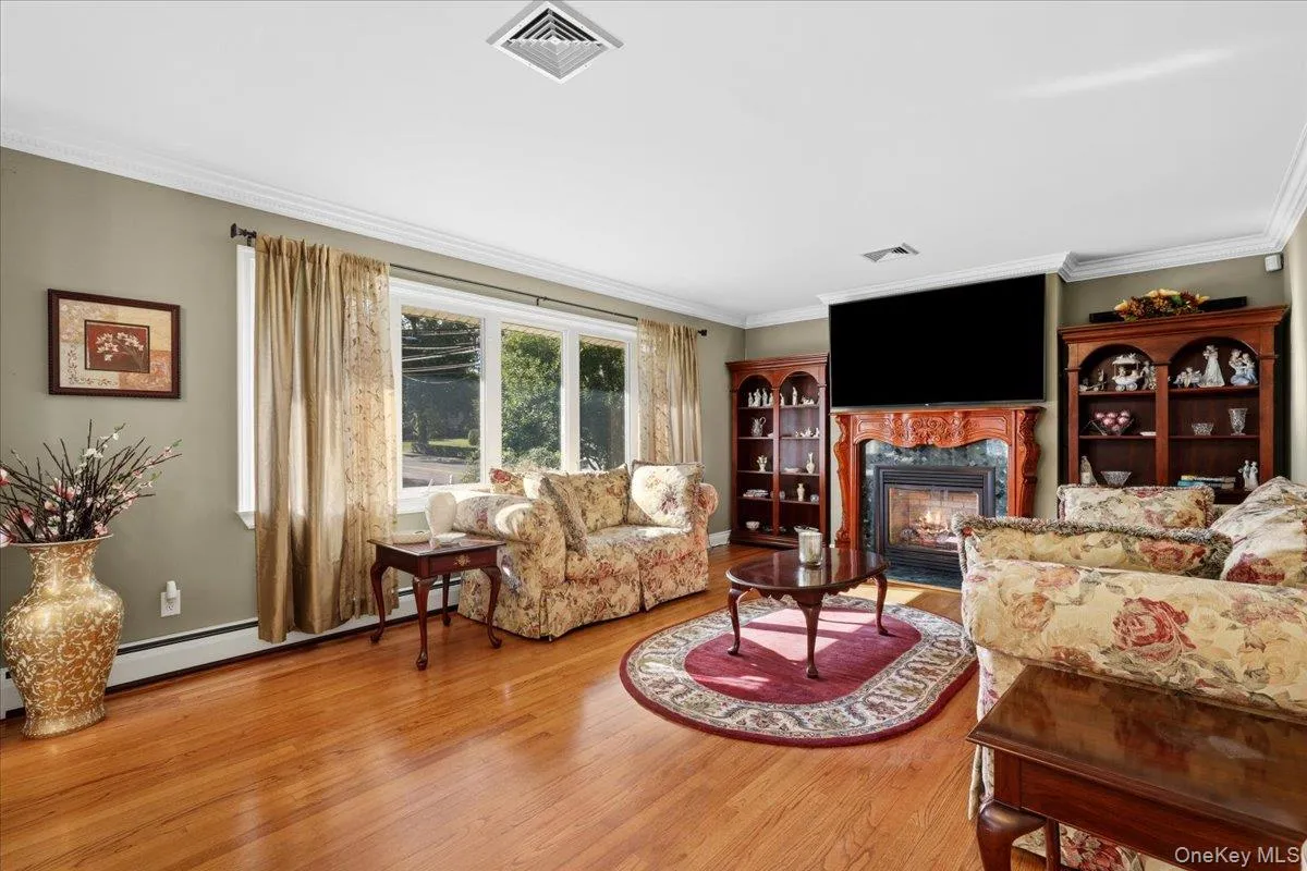 1 Interlaken Drive, Eastchester, NY, 5 Bedrooms Bedrooms, 10 Rooms Rooms,3 BathroomsBathrooms,Residential,For Rent,Interlaken,0,1012634 1 Interlaken Drive, Eastchester, NY, 5 Bedrooms Bedrooms, 10 Rooms Rooms,3 BathroomsBathrooms,Residential,For Rent,Interlaken,0,1012634