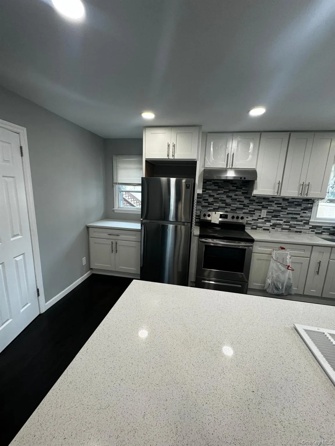 7 Penndale Drive, Babylon, NY, 5 Bedrooms Bedrooms, 9 Rooms Rooms,2 BathroomsBathrooms,Residential,For Rent,Penndale,0,1012641 7 Penndale Drive, Babylon, NY, 5 Bedrooms Bedrooms, 9 Rooms Rooms,2 BathroomsBathrooms,Residential,For Rent,Penndale,0,1012641
