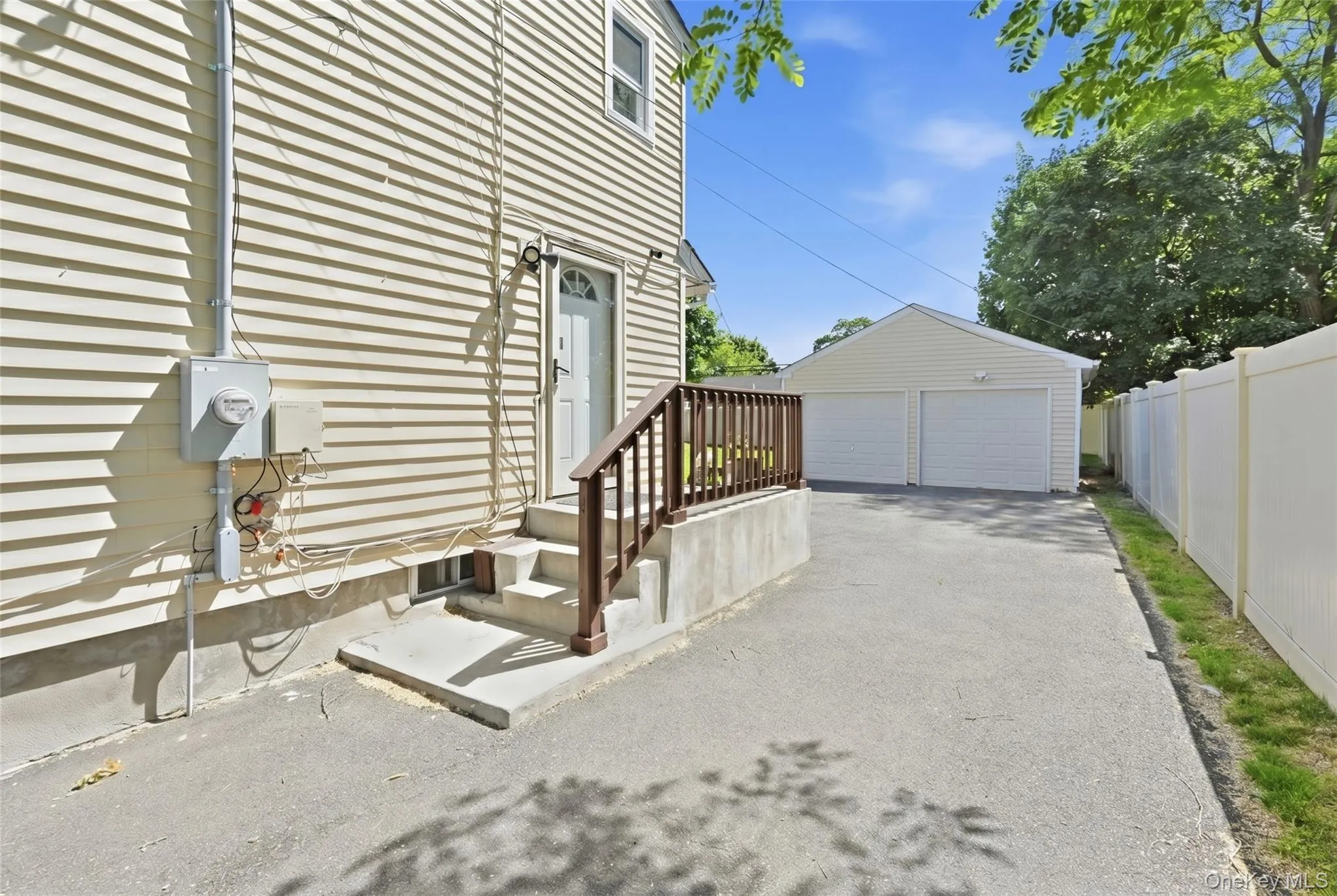 7 Penndale Drive, Babylon, NY, 5 Bedrooms Bedrooms, 9 Rooms Rooms,2 BathroomsBathrooms,Residential,For Rent,Penndale,0,1012641 7 Penndale Drive, Babylon, NY, 5 Bedrooms Bedrooms, 9 Rooms Rooms,2 BathroomsBathrooms,Residential,For Rent,Penndale,0,1012641
