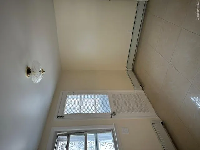 89-33 96th Street, New York, NY, 3 Bedrooms Bedrooms, 6 Rooms Rooms,1 BathroomBathrooms,Residential,For Rent,96th,0,1012644 89-33 96th Street, New York, NY, 3 Bedrooms Bedrooms, 6 Rooms Rooms,1 BathroomBathrooms,Residential,For Rent,96th,0,1012644
