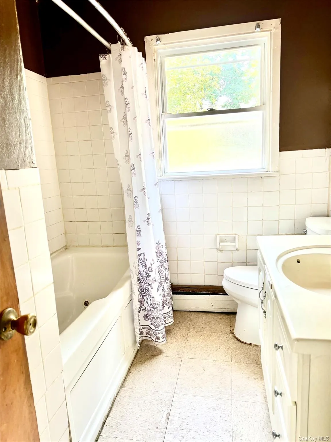 14 Hickory Street, Ramapo, NY, 4 Bedrooms Bedrooms, 7 Rooms Rooms,2 BathroomsBathrooms,Residential,For Rent,Hickory,0,1012649 14 Hickory Street, Ramapo, NY, 4 Bedrooms Bedrooms, 7 Rooms Rooms,2 BathroomsBathrooms,Residential,For Rent,Hickory,0,1012649