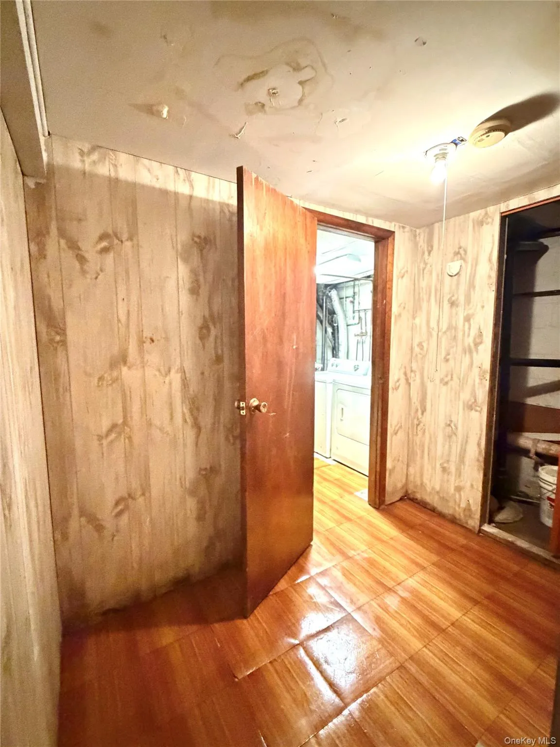 14 Hickory Street, Ramapo, NY, 4 Bedrooms Bedrooms, 7 Rooms Rooms,2 BathroomsBathrooms,Residential,For Rent,Hickory,0,1012649 14 Hickory Street, Ramapo, NY, 4 Bedrooms Bedrooms, 7 Rooms Rooms,2 BathroomsBathrooms,Residential,For Rent,Hickory,0,1012649