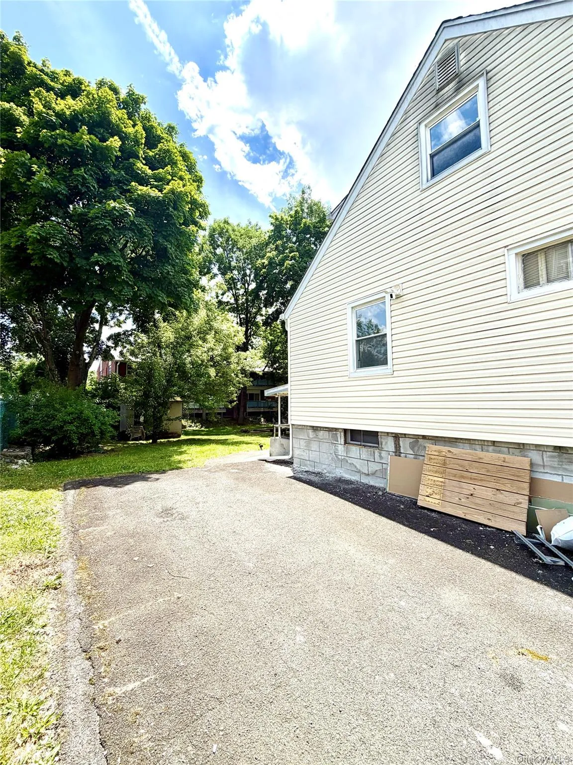 14 Hickory Street, Ramapo, NY, 4 Bedrooms Bedrooms, 7 Rooms Rooms,2 BathroomsBathrooms,Residential,For Rent,Hickory,0,1012649 14 Hickory Street, Ramapo, NY, 4 Bedrooms Bedrooms, 7 Rooms Rooms,2 BathroomsBathrooms,Residential,For Rent,Hickory,0,1012649