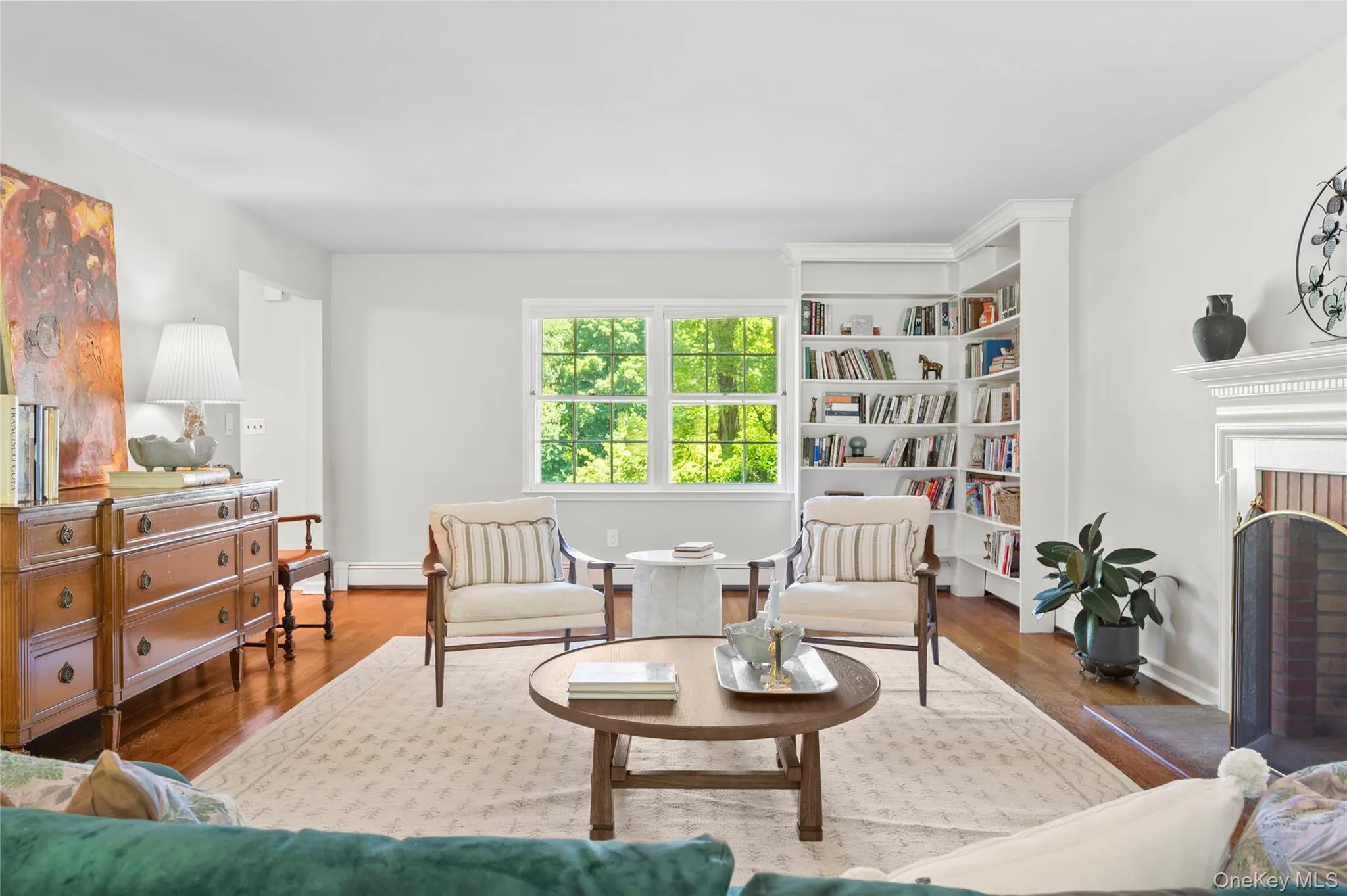Elegant and spacious living room, perfect for everyday living and entertaining. Elegant and spacious living room, perfect for everyday living and entertaining.