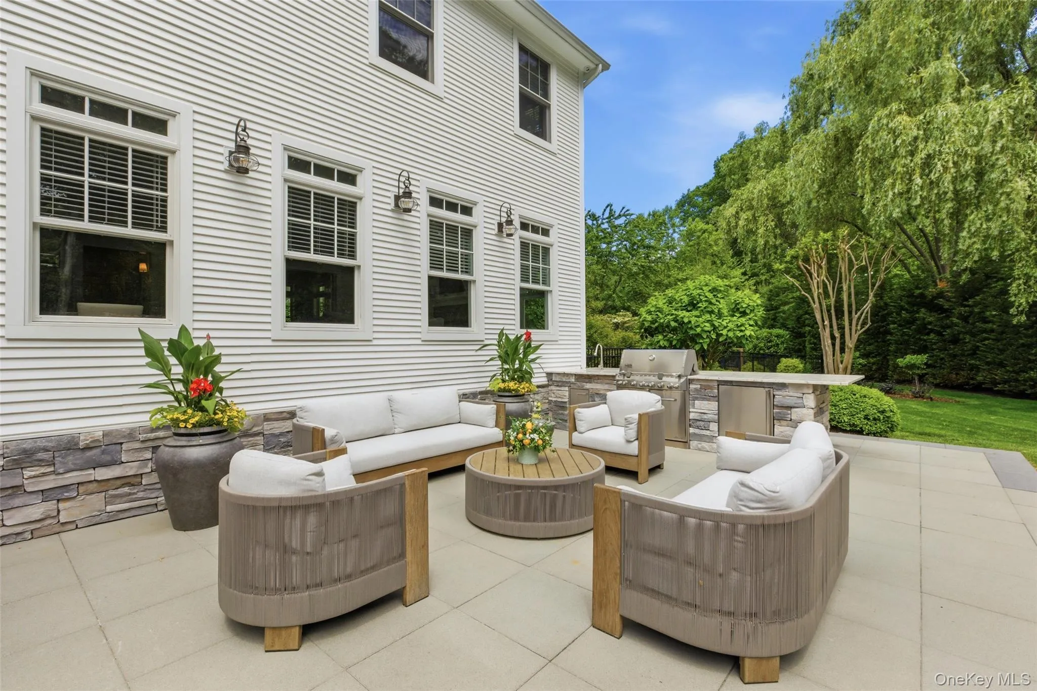 77 Mud Road, Brookhaven, NY, 5 Bedrooms Bedrooms, 11 Rooms Rooms,6 BathroomsBathrooms,Residential,For Rent,Mud,0,1012651 77 Mud Road, Brookhaven, NY, 5 Bedrooms Bedrooms, 11 Rooms Rooms,6 BathroomsBathrooms,Residential,For Rent,Mud,0,1012651