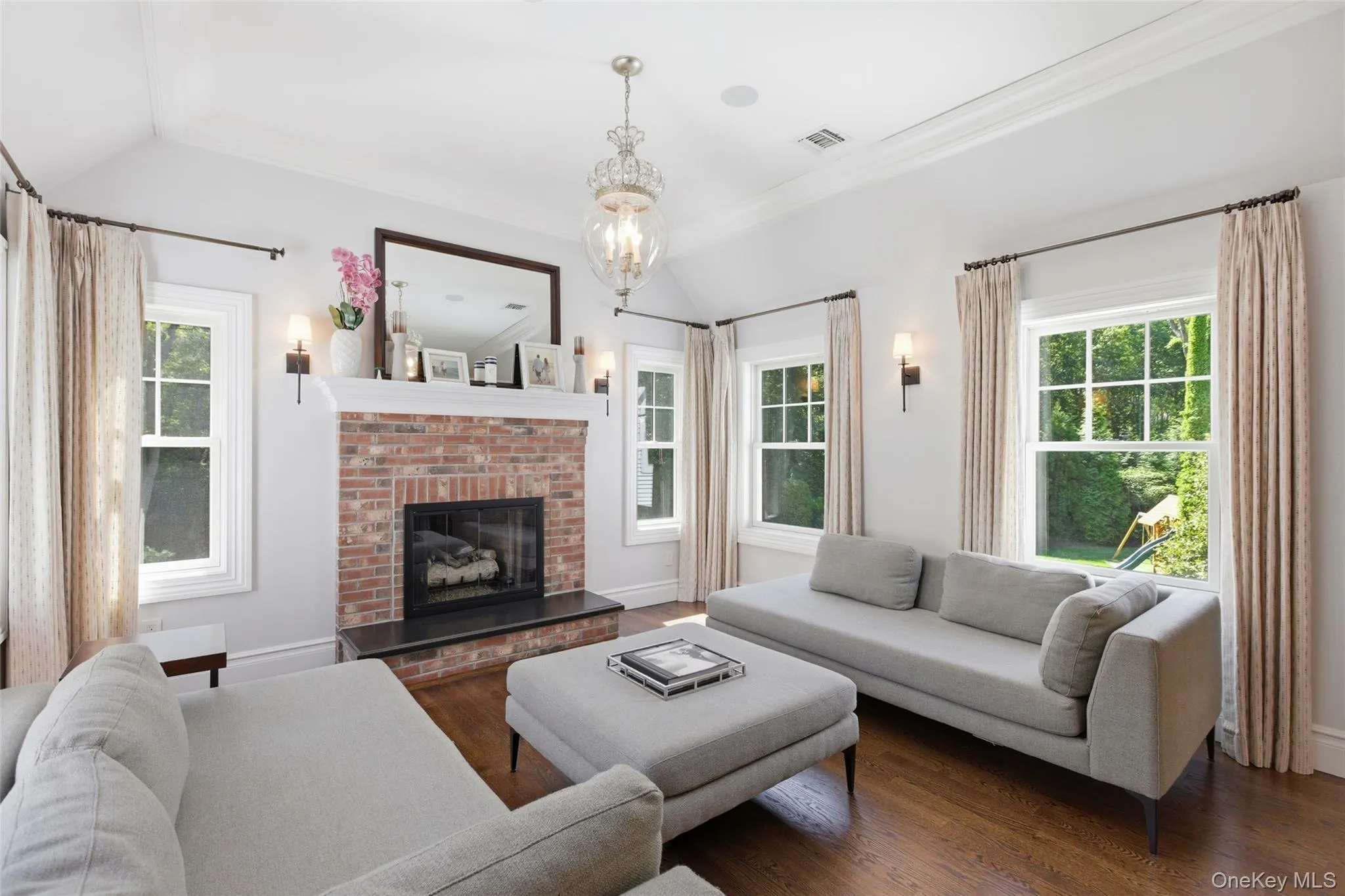 77 Mud Road, Brookhaven, NY, 5 Bedrooms Bedrooms, 11 Rooms Rooms,6 BathroomsBathrooms,Residential,For Rent,Mud,0,1012651 77 Mud Road, Brookhaven, NY, 5 Bedrooms Bedrooms, 11 Rooms Rooms,6 BathroomsBathrooms,Residential,For Rent,Mud,0,1012651