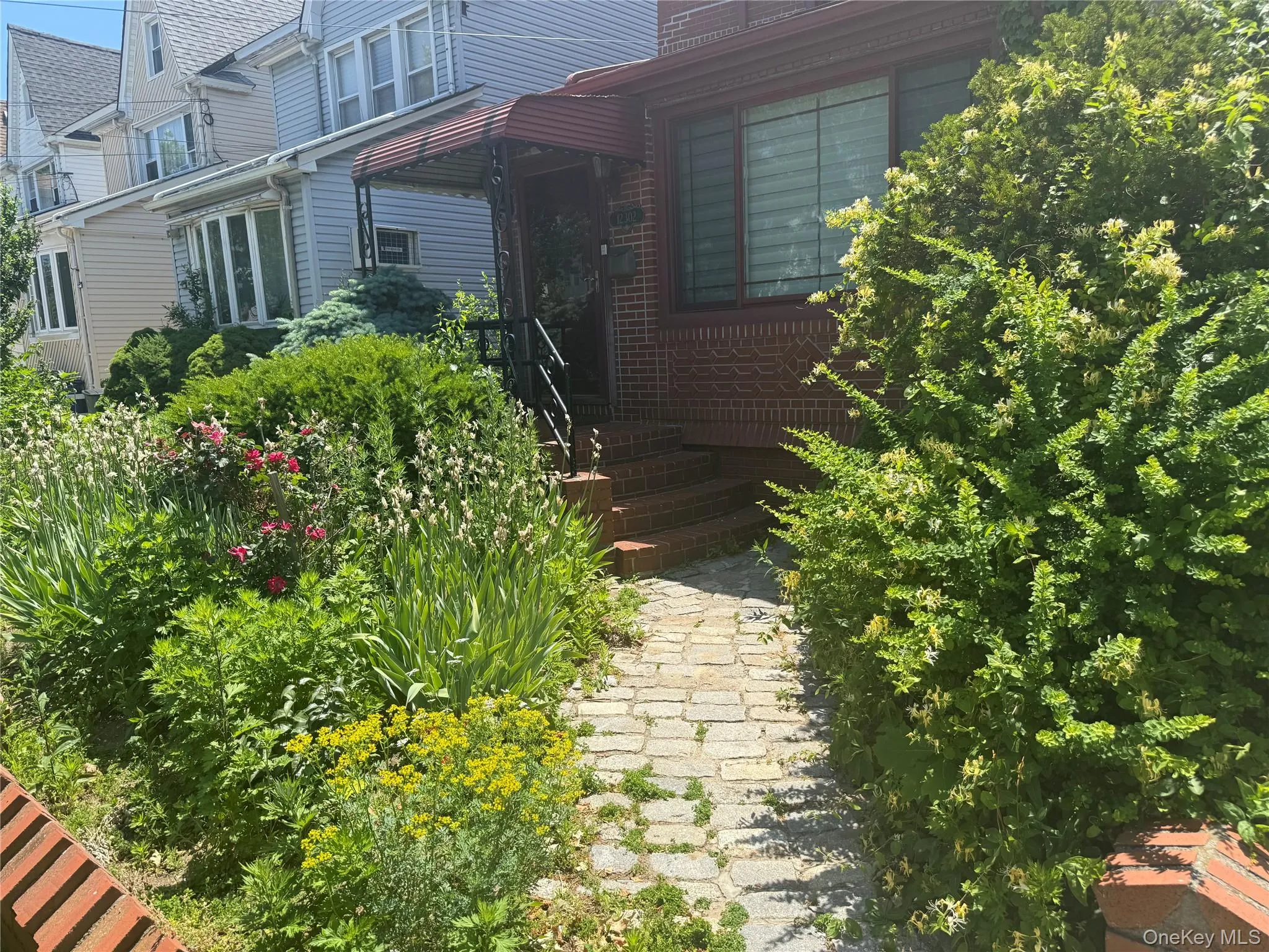 12302 116th Avenue, New York, NY, 3 Bedrooms Bedrooms, 6 Rooms Rooms,1 BathroomBathrooms,Residential,For Rent,116th,0,1012652 12302 116th Avenue, New York, NY, 3 Bedrooms Bedrooms, 6 Rooms Rooms,1 BathroomBathrooms,Residential,For Rent,116th,0,1012652