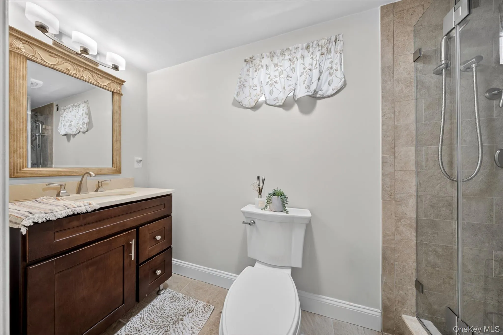 146-24 Bayside Avenue, New York, NY, 4 Bedrooms Bedrooms, 8 Rooms Rooms,3 BathroomsBathrooms,Residential,For Rent,Bayside,0,1012654 146-24 Bayside Avenue, New York, NY, 4 Bedrooms Bedrooms, 8 Rooms Rooms,3 BathroomsBathrooms,Residential,For Rent,Bayside,0,1012654
