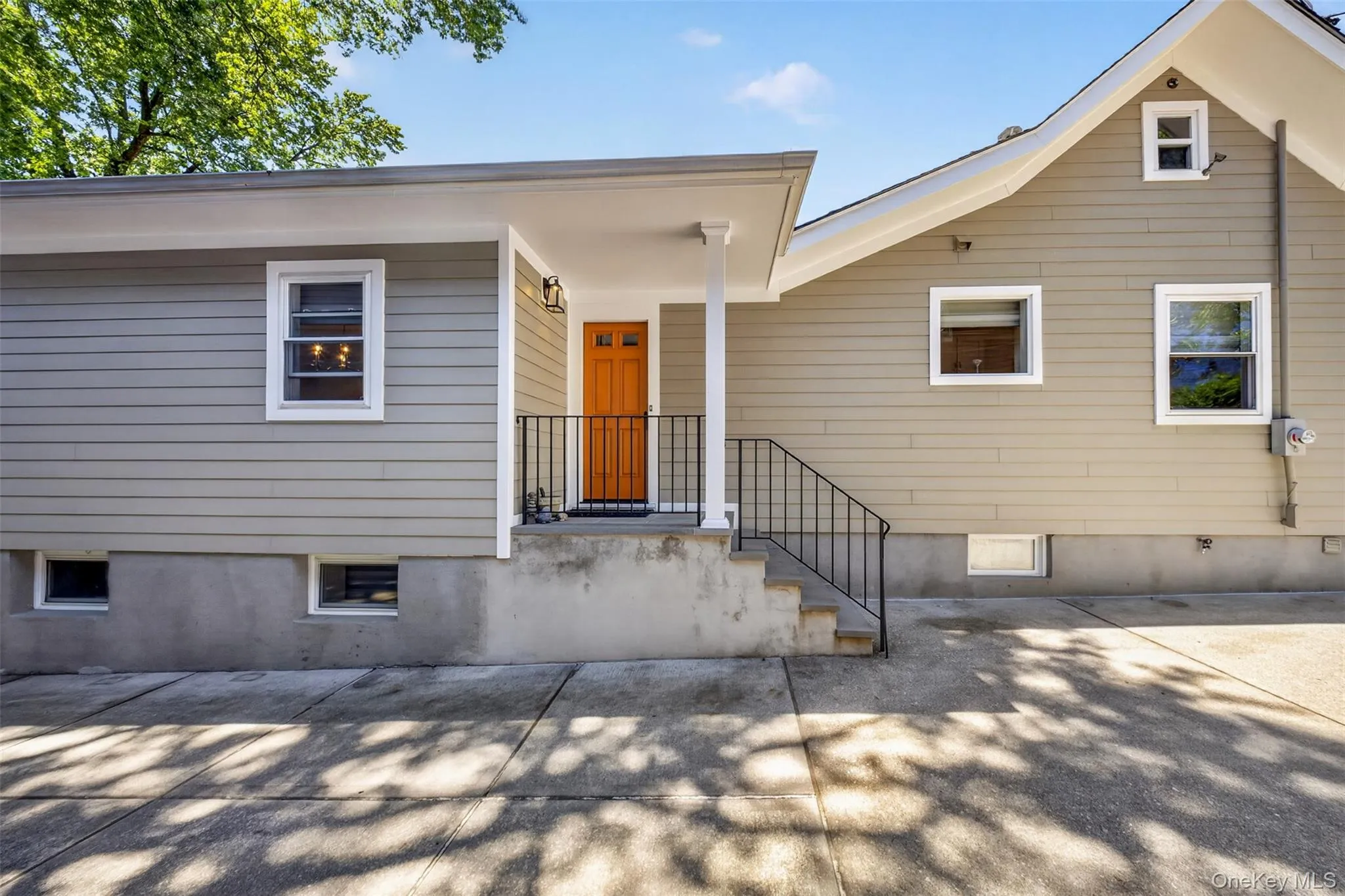 146-24 Bayside Avenue, New York, NY, 4 Bedrooms Bedrooms, 8 Rooms Rooms,3 BathroomsBathrooms,Residential,For Rent,Bayside,0,1012654 146-24 Bayside Avenue, New York, NY, 4 Bedrooms Bedrooms, 8 Rooms Rooms,3 BathroomsBathrooms,Residential,For Rent,Bayside,0,1012654