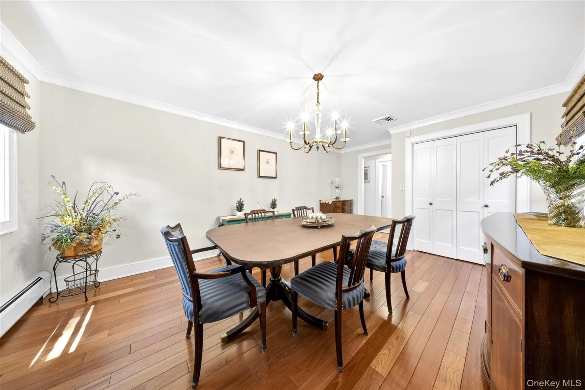 146-24 Bayside Avenue, New York, NY, 4 Bedrooms Bedrooms, 8 Rooms Rooms,3 BathroomsBathrooms,Residential,For Rent,Bayside,0,1012654 146-24 Bayside Avenue, New York, NY, 4 Bedrooms Bedrooms, 8 Rooms Rooms,3 BathroomsBathrooms,Residential,For Rent,Bayside,0,1012654