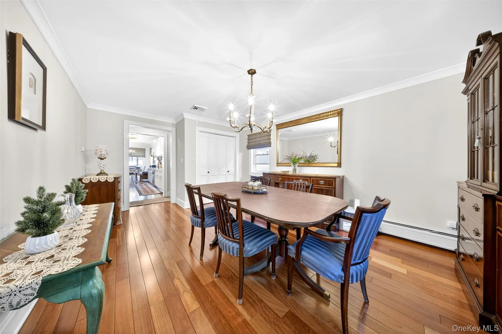 146-24 Bayside Avenue, New York, NY, 4 Bedrooms Bedrooms, 8 Rooms Rooms,3 BathroomsBathrooms,Residential,For Rent,Bayside,0,1012654 146-24 Bayside Avenue, New York, NY, 4 Bedrooms Bedrooms, 8 Rooms Rooms,3 BathroomsBathrooms,Residential,For Rent,Bayside,0,1012654
