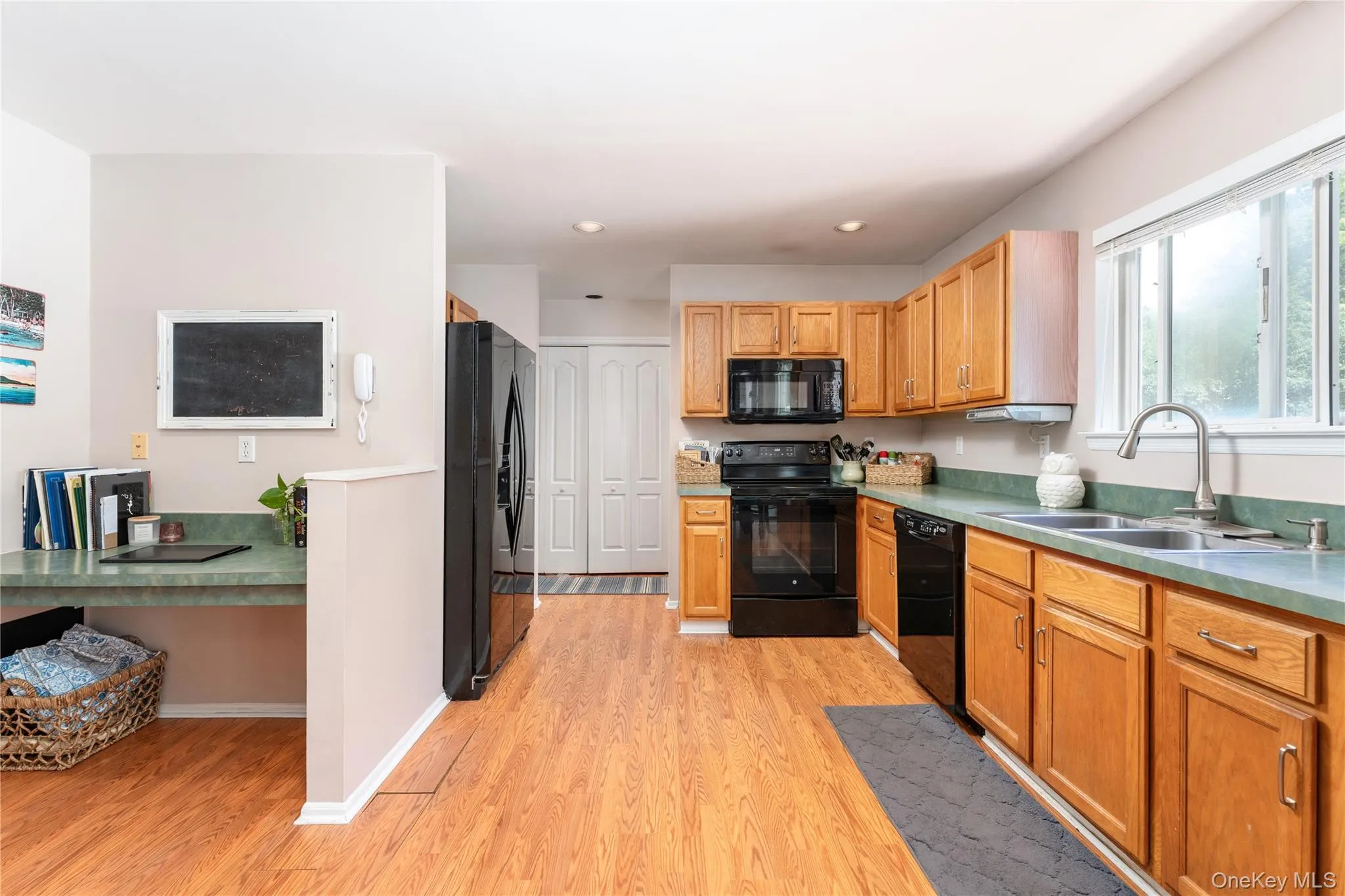 4 Redbud Court, Brookhaven, NY, 4 Bedrooms Bedrooms, 3 Rooms Rooms,3 BathroomsBathrooms,Residential,For Rent,Redbud,0,1012656 4 Redbud Court, Brookhaven, NY, 4 Bedrooms Bedrooms, 3 Rooms Rooms,3 BathroomsBathrooms,Residential,For Rent,Redbud,0,1012656