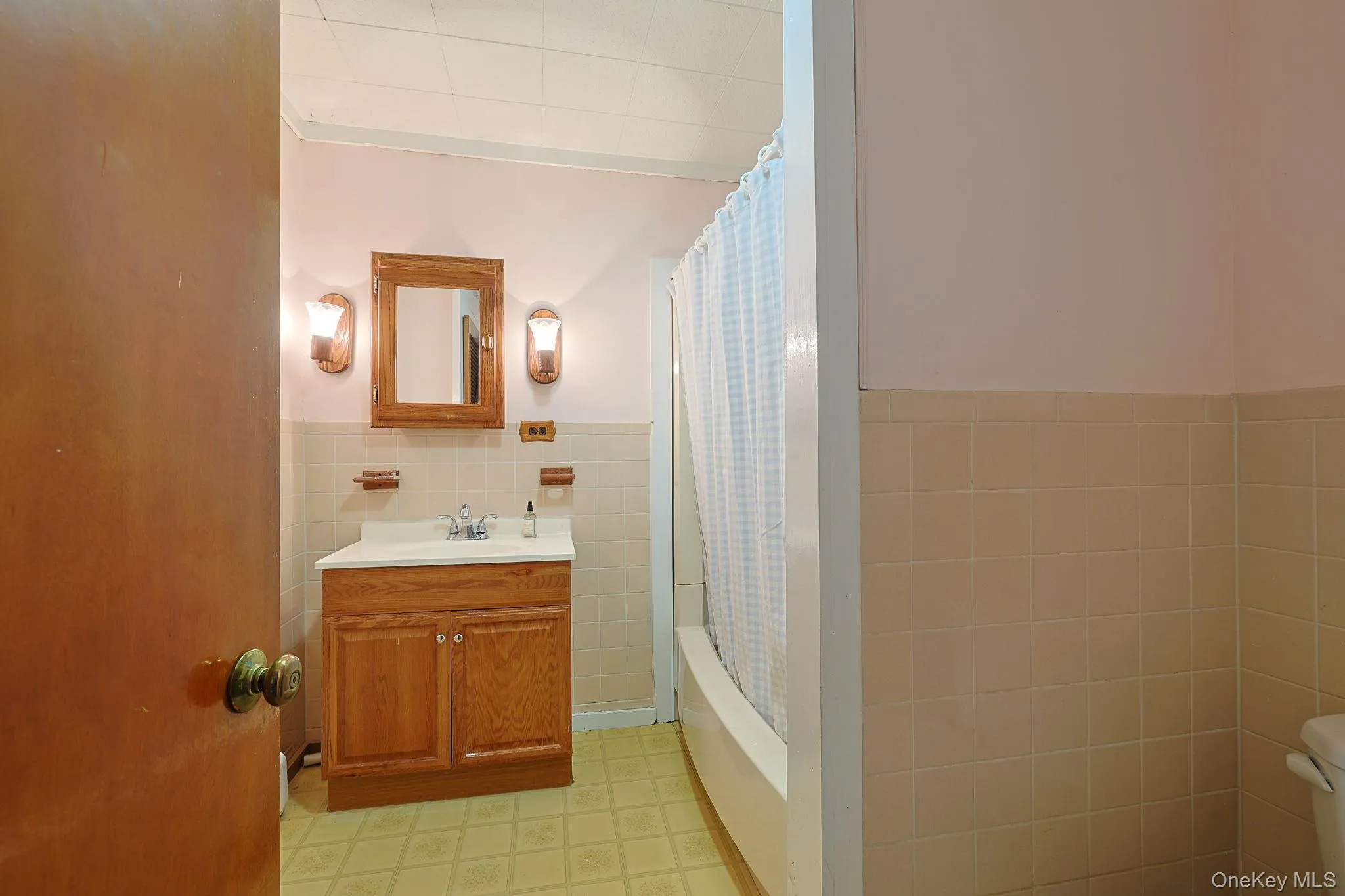 37 Algernon Street, Cornwall, NY, 3 Bedrooms Bedrooms, 6 Rooms Rooms,1 BathroomBathrooms,Residential,For Rent,Algernon,0,1012659 37 Algernon Street, Cornwall, NY, 3 Bedrooms Bedrooms, 6 Rooms Rooms,1 BathroomBathrooms,Residential,For Rent,Algernon,0,1012659