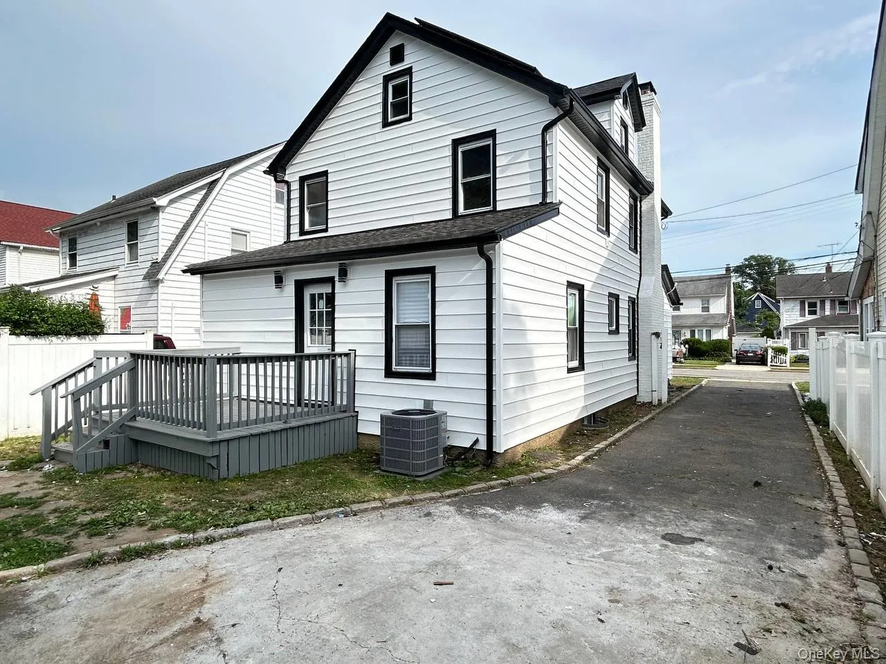109 Leverich Street, Hempstead, NY, 4 Bedrooms Bedrooms, 11 Rooms Rooms,3 BathroomsBathrooms,Residential,For Rent,Leverich,0,1012666 109 Leverich Street, Hempstead, NY, 4 Bedrooms Bedrooms, 11 Rooms Rooms,3 BathroomsBathrooms,Residential,For Rent,Leverich,0,1012666