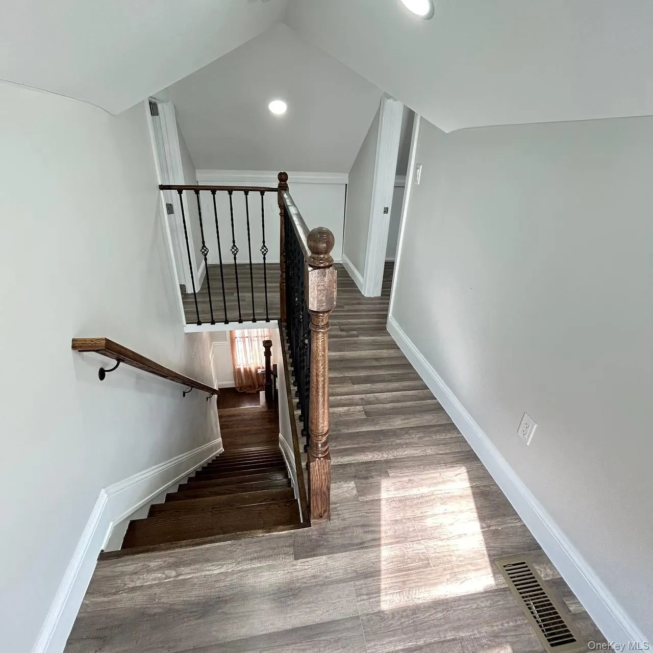 109 Leverich Street, Hempstead, NY, 4 Bedrooms Bedrooms, 11 Rooms Rooms,3 BathroomsBathrooms,Residential,For Rent,Leverich,0,1012666 109 Leverich Street, Hempstead, NY, 4 Bedrooms Bedrooms, 11 Rooms Rooms,3 BathroomsBathrooms,Residential,For Rent,Leverich,0,1012666