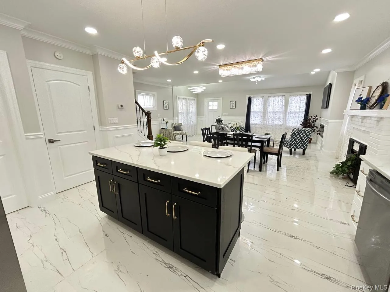 109 Leverich Street, Hempstead, NY, 4 Bedrooms Bedrooms, 11 Rooms Rooms,3 BathroomsBathrooms,Residential,For Rent,Leverich,0,1012666 109 Leverich Street, Hempstead, NY, 4 Bedrooms Bedrooms, 11 Rooms Rooms,3 BathroomsBathrooms,Residential,For Rent,Leverich,0,1012666