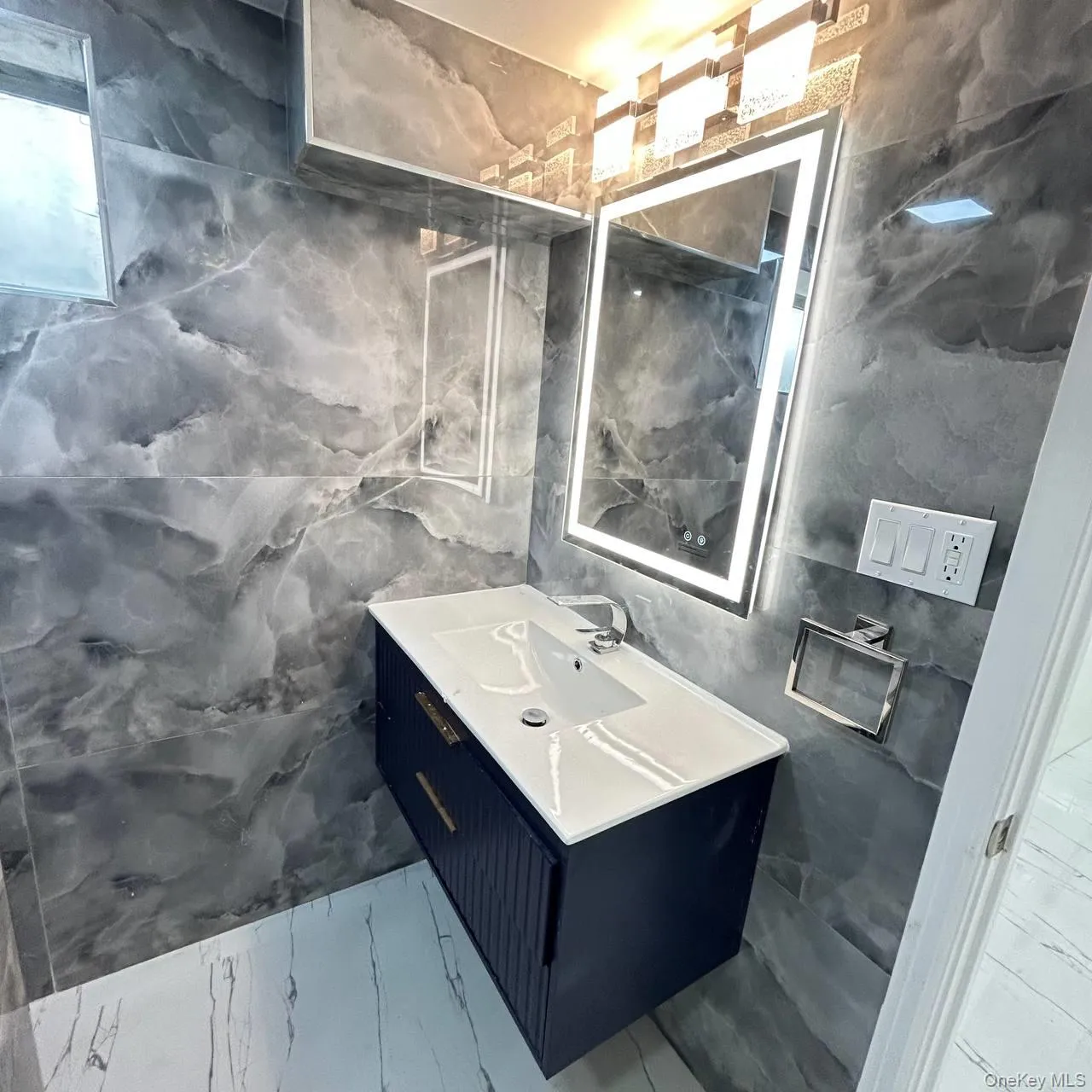 109 Leverich Street, Hempstead, NY, 4 Bedrooms Bedrooms, 11 Rooms Rooms,3 BathroomsBathrooms,Residential,For Rent,Leverich,0,1012666 109 Leverich Street, Hempstead, NY, 4 Bedrooms Bedrooms, 11 Rooms Rooms,3 BathroomsBathrooms,Residential,For Rent,Leverich,0,1012666