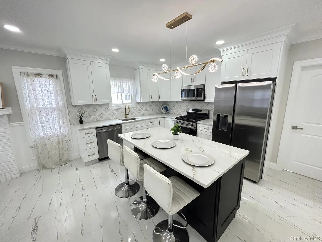 109 Leverich Street, Hempstead, NY, 4 Bedrooms Bedrooms, 11 Rooms Rooms,3 BathroomsBathrooms,Residential,For Rent,Leverich,0,1012666 109 Leverich Street, Hempstead, NY, 4 Bedrooms Bedrooms, 11 Rooms Rooms,3 BathroomsBathrooms,Residential,For Rent,Leverich,0,1012666