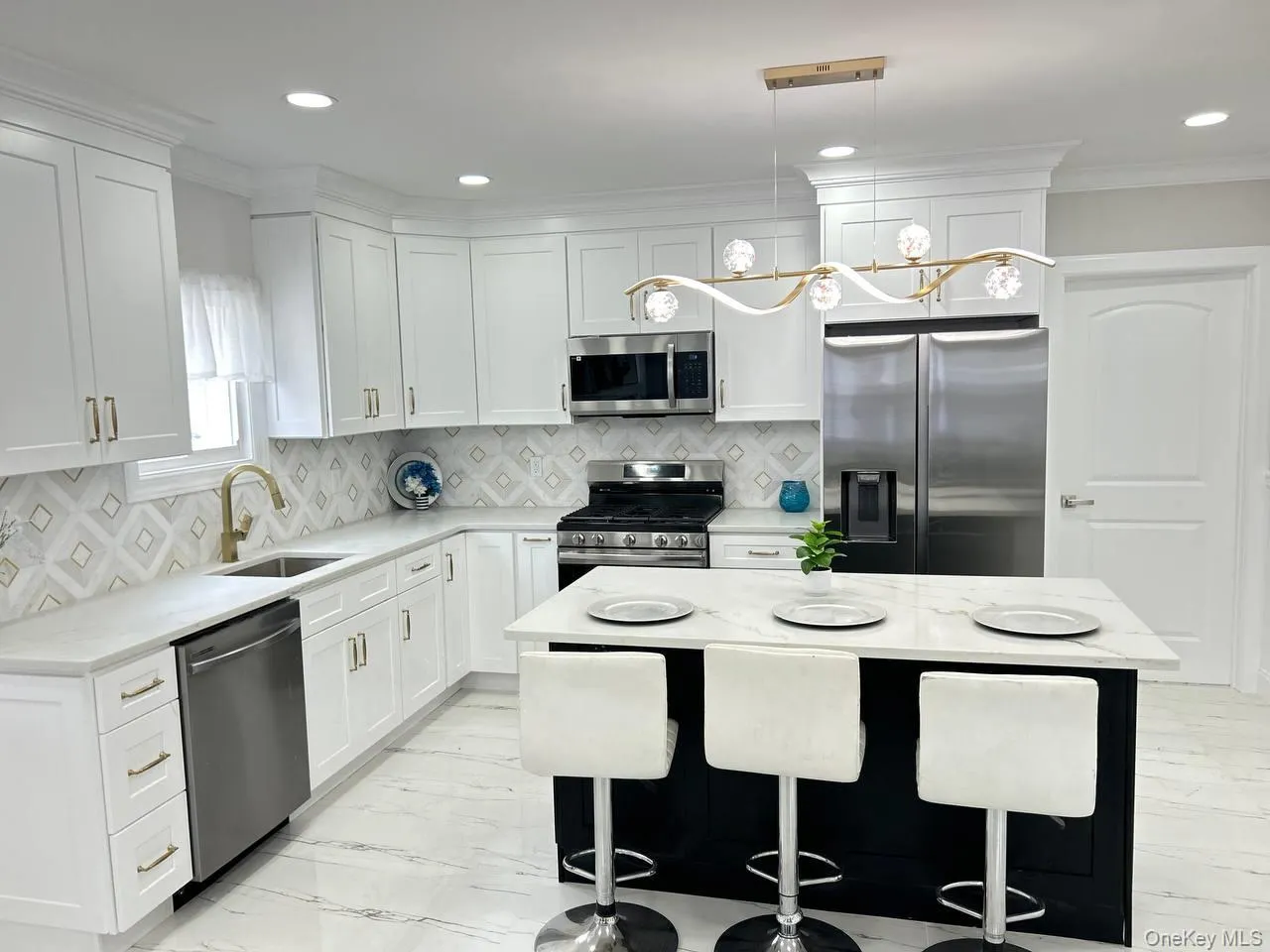 109 Leverich Street, Hempstead, NY, 4 Bedrooms Bedrooms, 11 Rooms Rooms,3 BathroomsBathrooms,Residential,For Rent,Leverich,0,1012666 109 Leverich Street, Hempstead, NY, 4 Bedrooms Bedrooms, 11 Rooms Rooms,3 BathroomsBathrooms,Residential,For Rent,Leverich,0,1012666