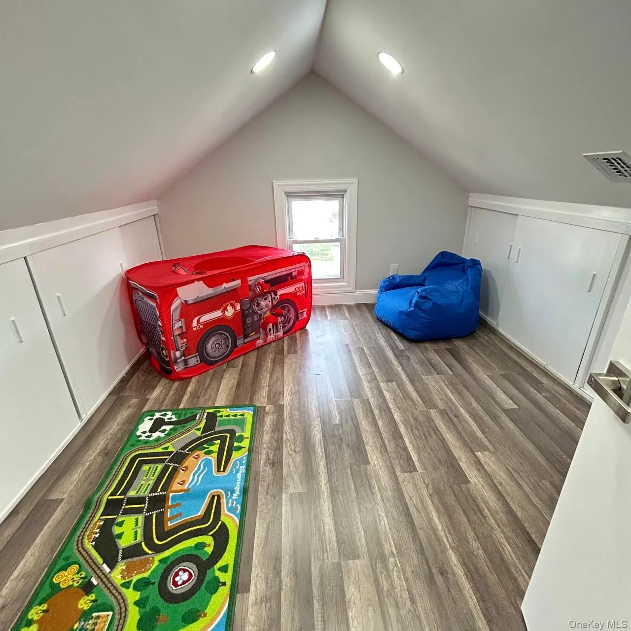 109 Leverich Street, Hempstead, NY, 4 Bedrooms Bedrooms, 11 Rooms Rooms,3 BathroomsBathrooms,Residential,For Rent,Leverich,0,1012666 109 Leverich Street, Hempstead, NY, 4 Bedrooms Bedrooms, 11 Rooms Rooms,3 BathroomsBathrooms,Residential,For Rent,Leverich,0,1012666