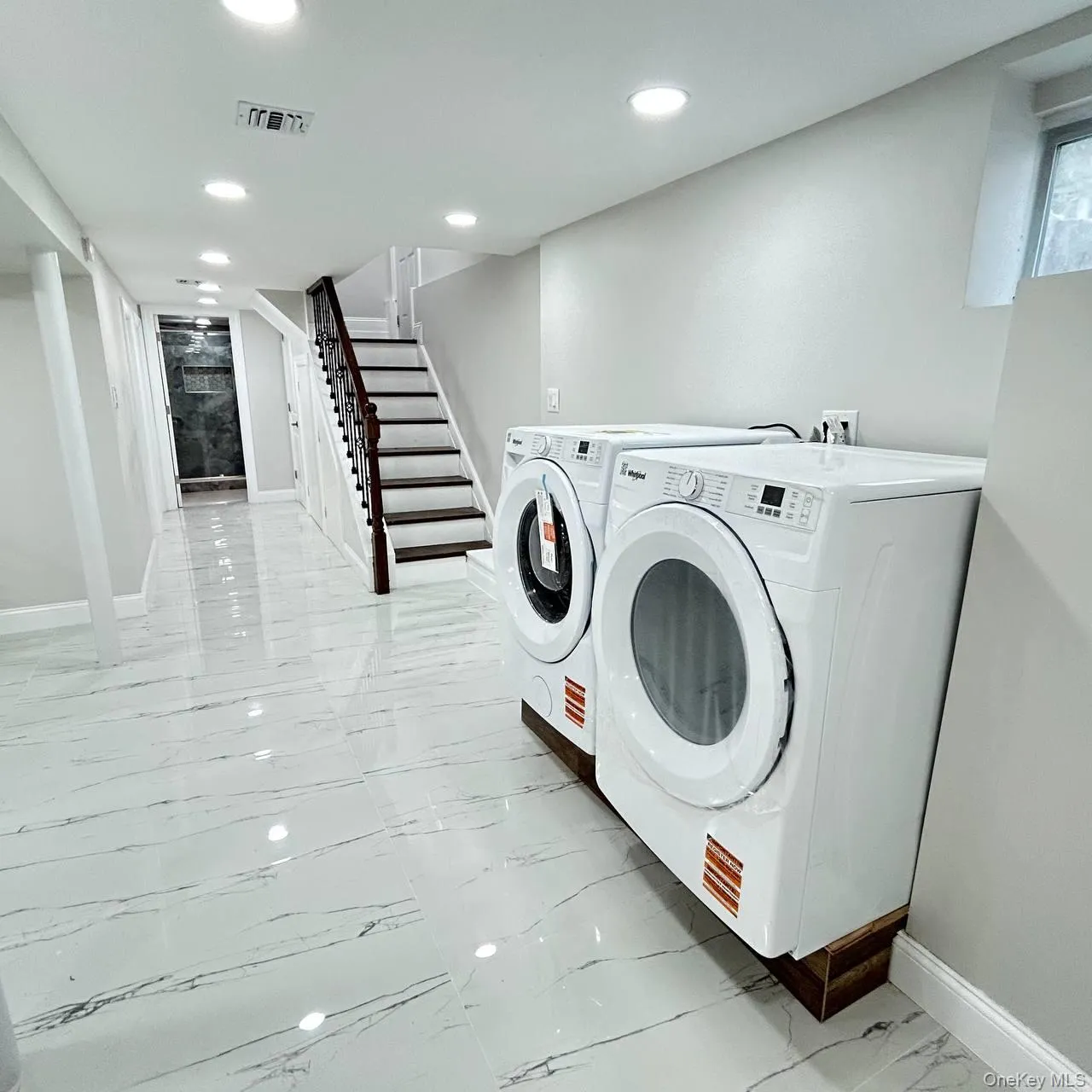 109 Leverich Street, Hempstead, NY, 4 Bedrooms Bedrooms, 11 Rooms Rooms,3 BathroomsBathrooms,Residential,For Rent,Leverich,0,1012666 109 Leverich Street, Hempstead, NY, 4 Bedrooms Bedrooms, 11 Rooms Rooms,3 BathroomsBathrooms,Residential,For Rent,Leverich,0,1012666